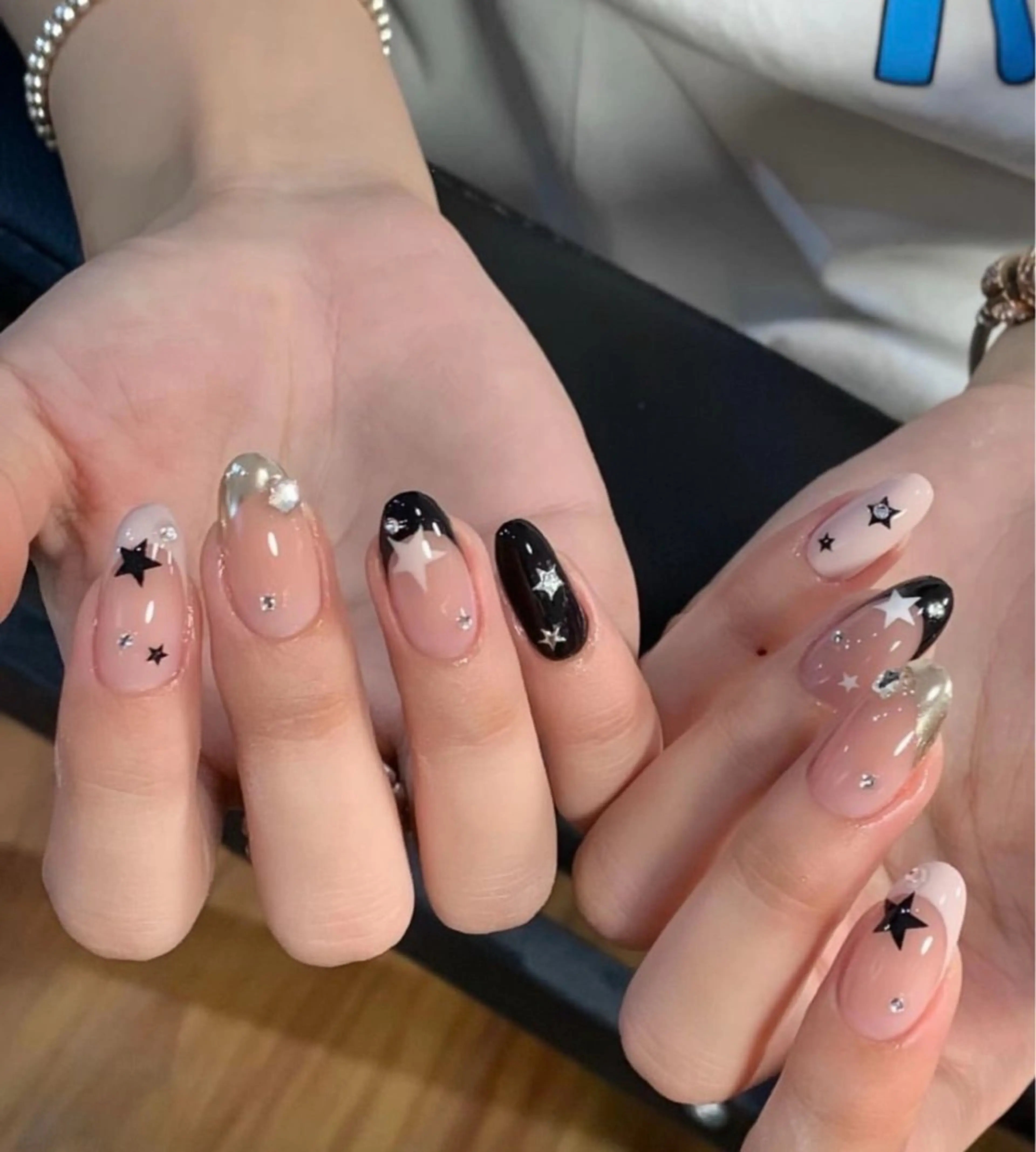 ネイル アートネイル フレンチネイル ジェルネイル キラキラネイル ニュアンスネイル Ryu Nail YukiChanのネイルデザイン