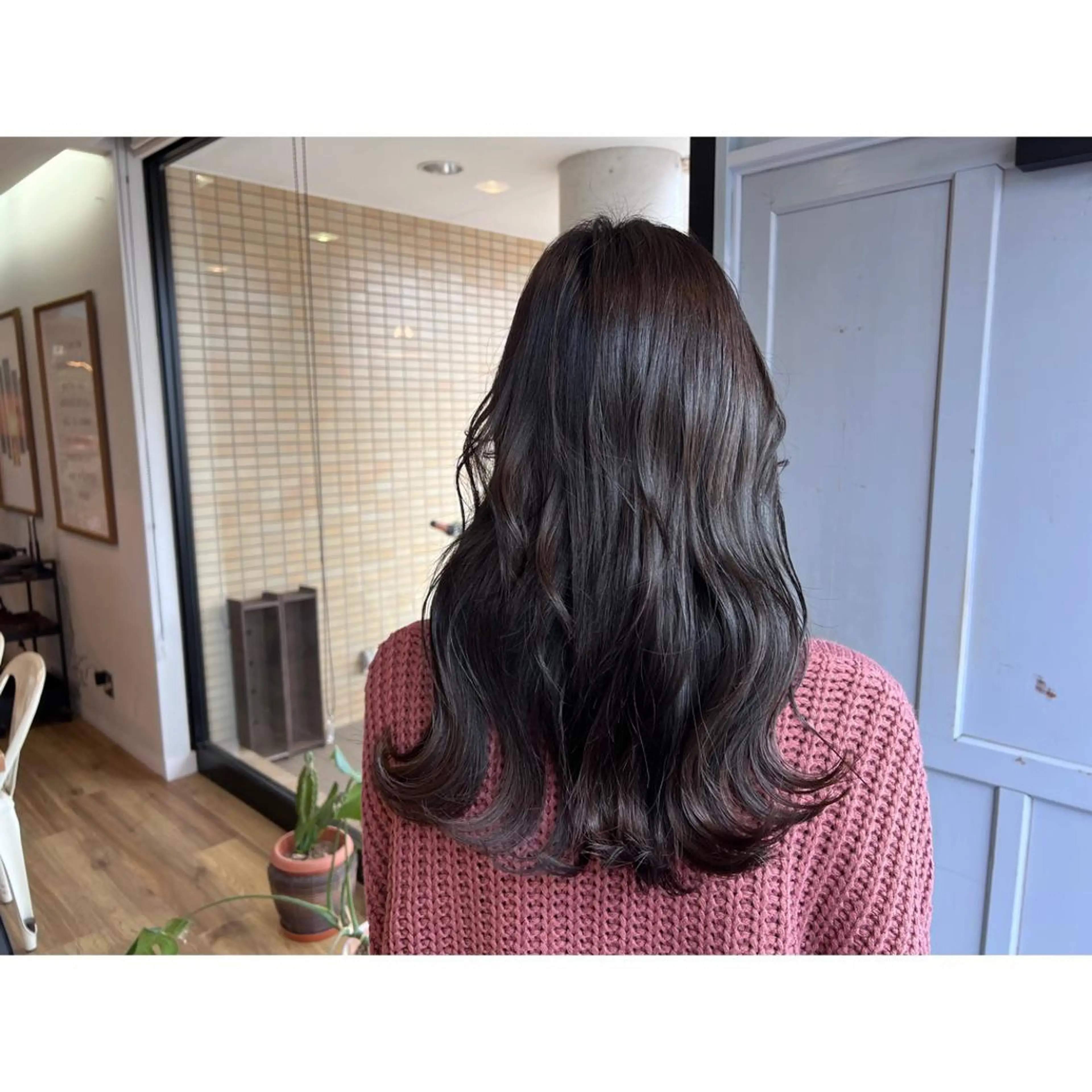 ロング カラー ヘアカラー トリートメント ツキダテ ユイのヘアスタイル
