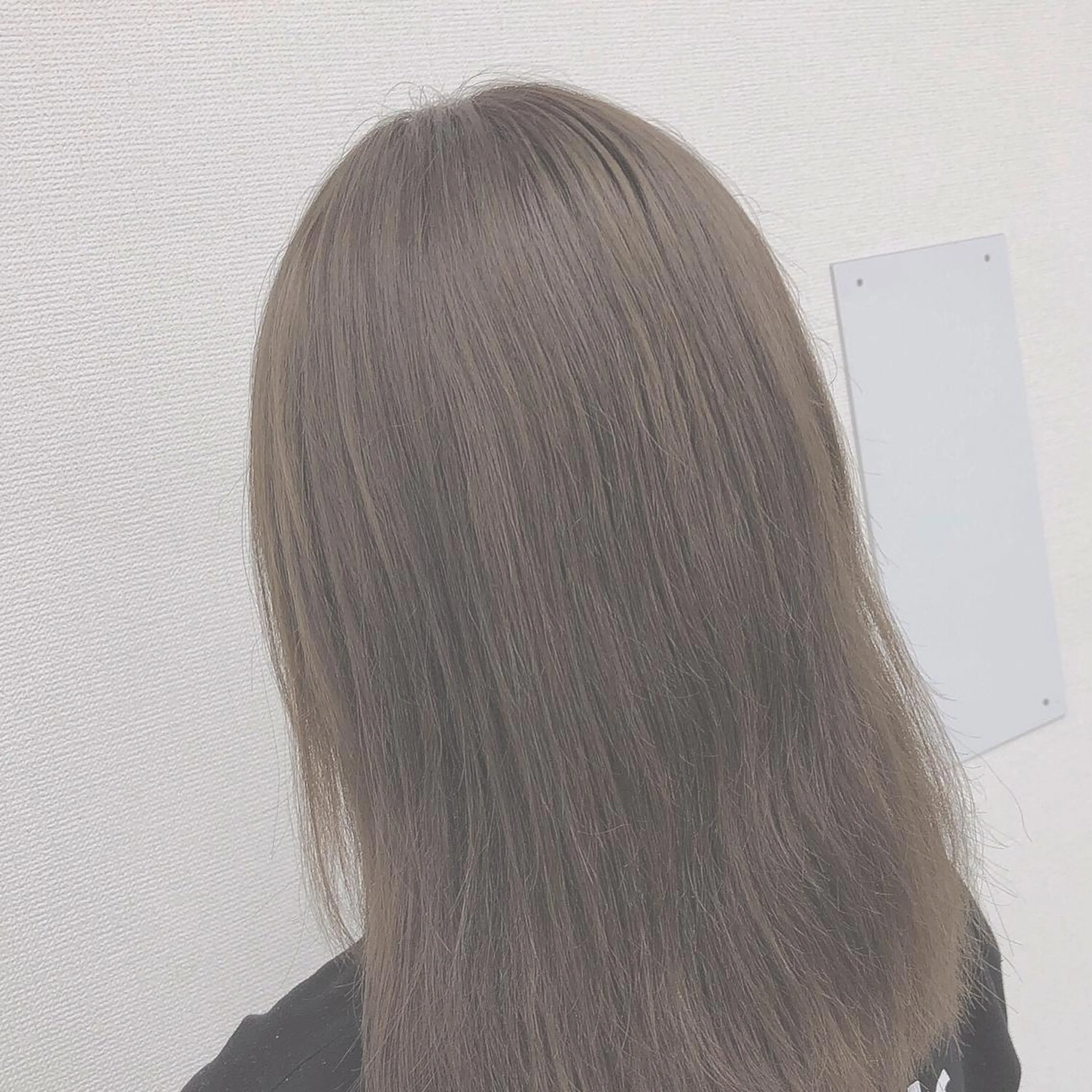 ミディアム アッシュ カット トリートメント 志賀 大倫のヘアスタイル