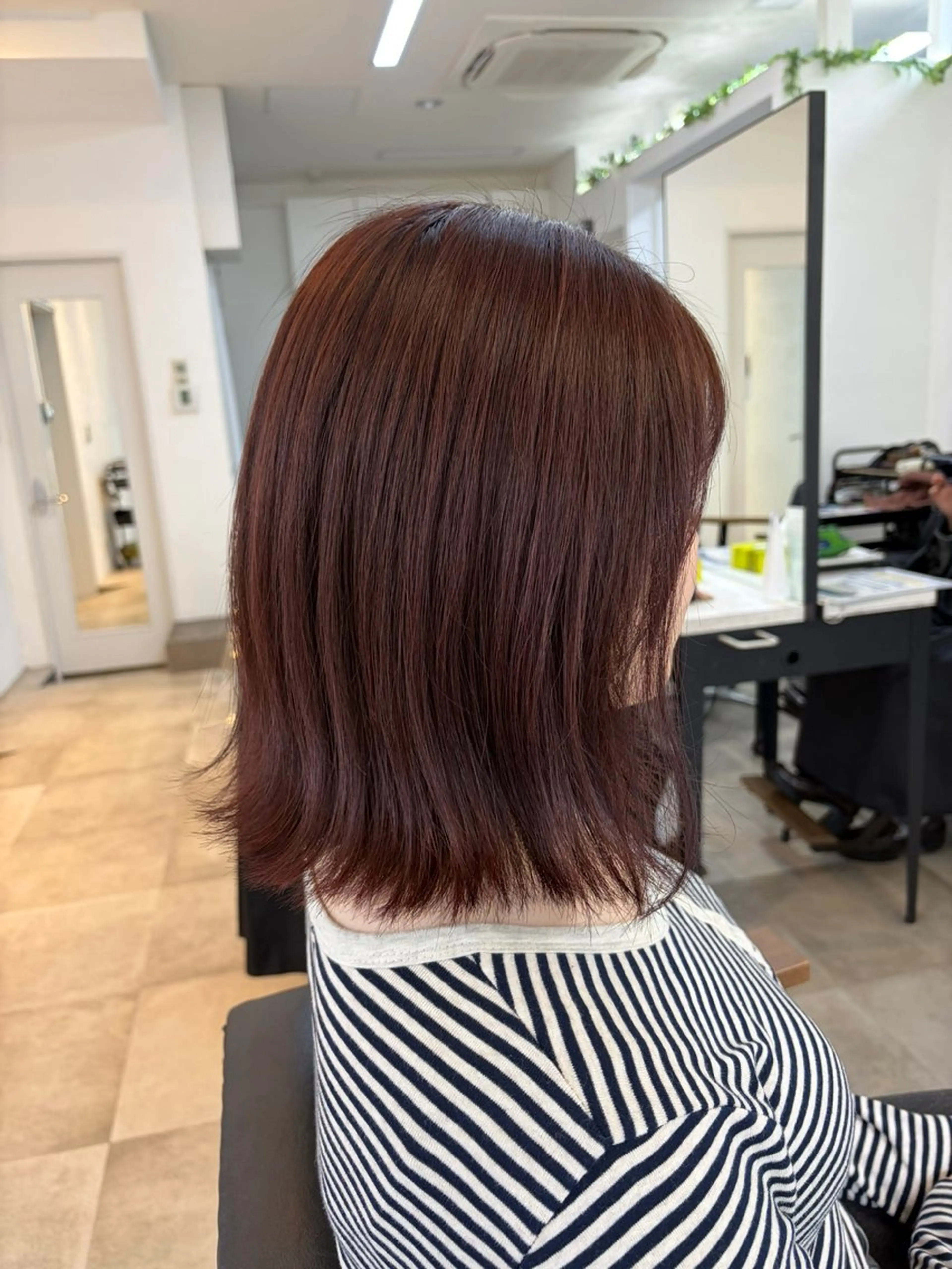 ミディアム カラー 🥀韓国ヘア🥀 宮津真菜のヘアスタイル