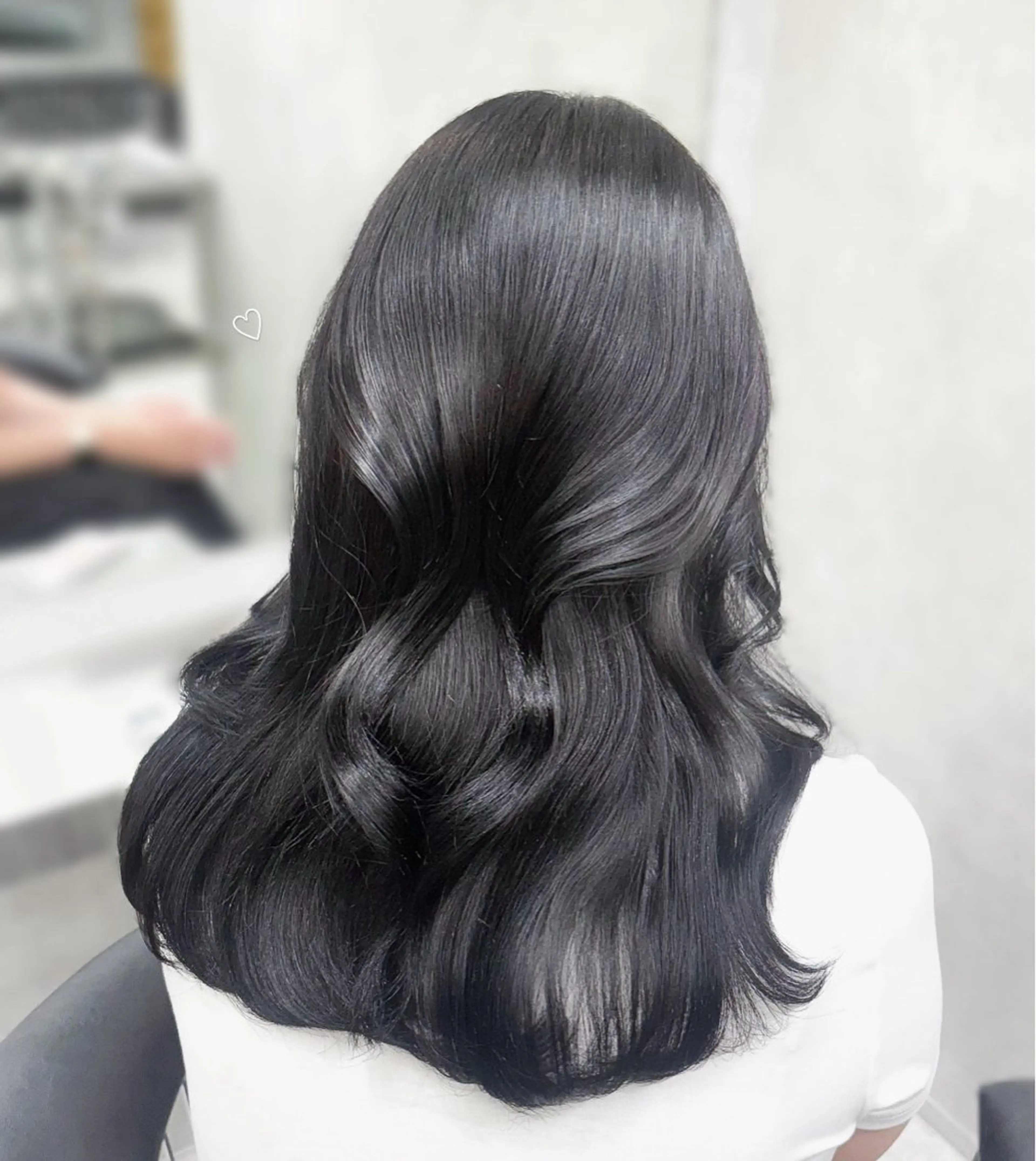 ロング レイヤーカット 🤍モテレディヘア 🤍Hitohaのヘアスタイル