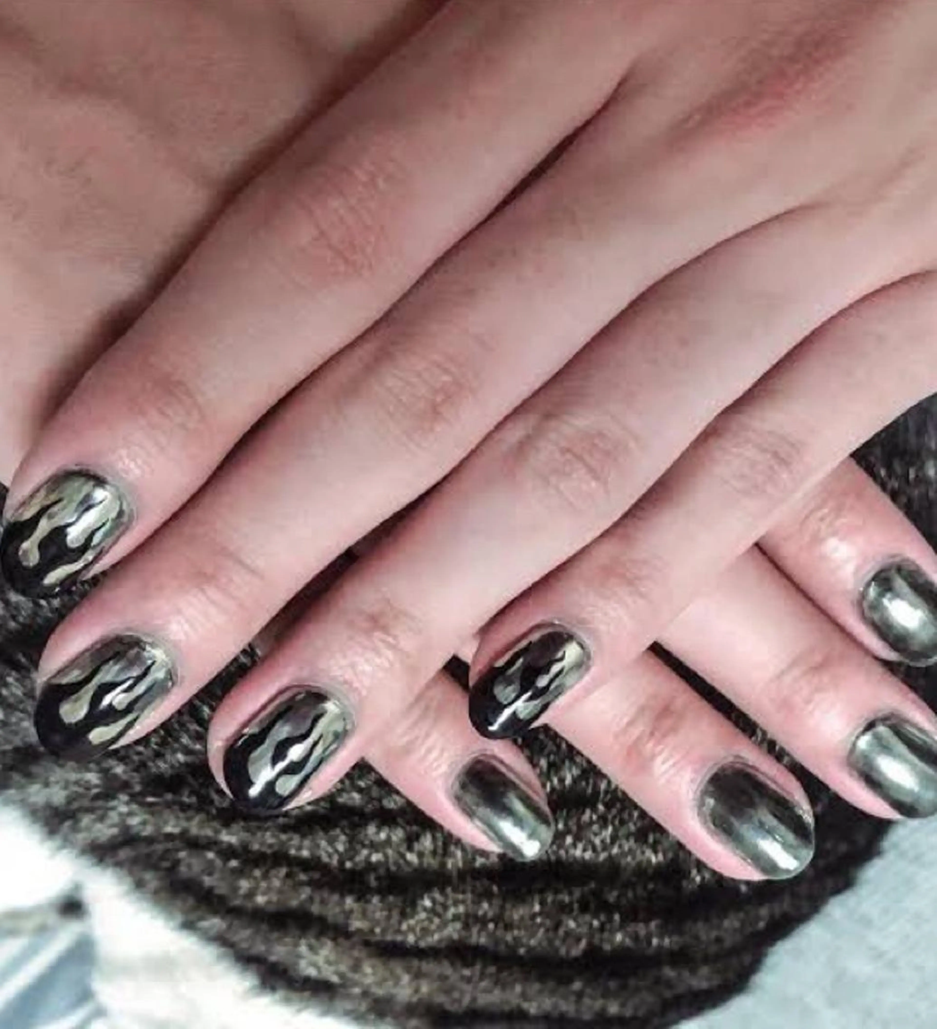 メンズ限定✨時間内アートし放題【ジェルオフあり無料＆甘皮ケア付】ハンドorフットの写真