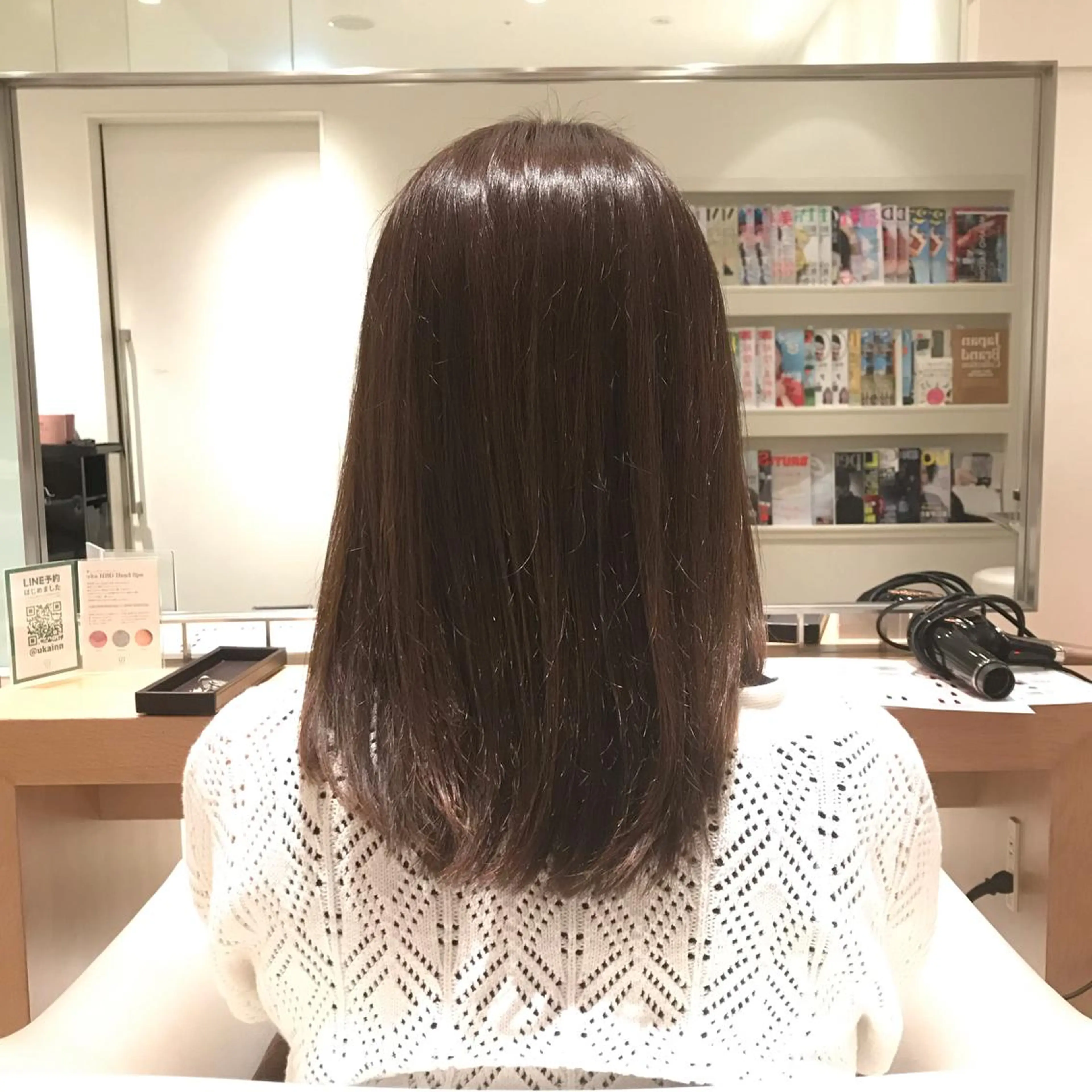 セミロング カラー ヘアアレンジ 🥀似合わせ🥀 柔らかカラー・タイトのヘアスタイル