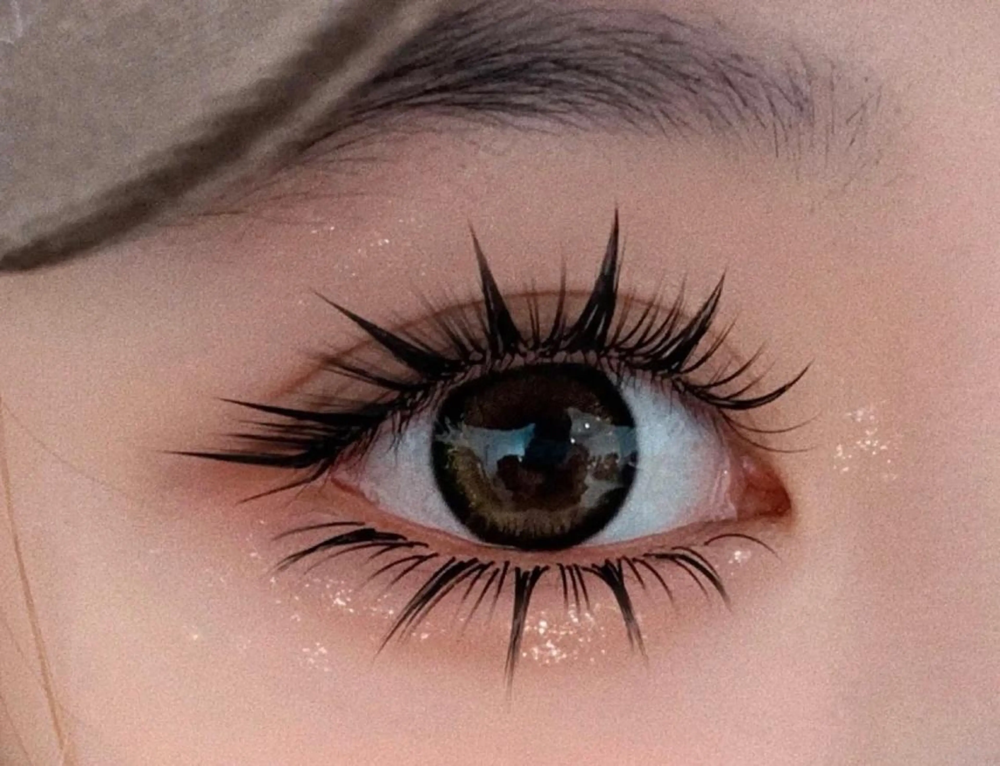 ＳNＳで話題の束感のあるデザイン！漫画キャラのようなまつげに♪ コーティング付/オフあり/シャンプー付／アイシート付の写真