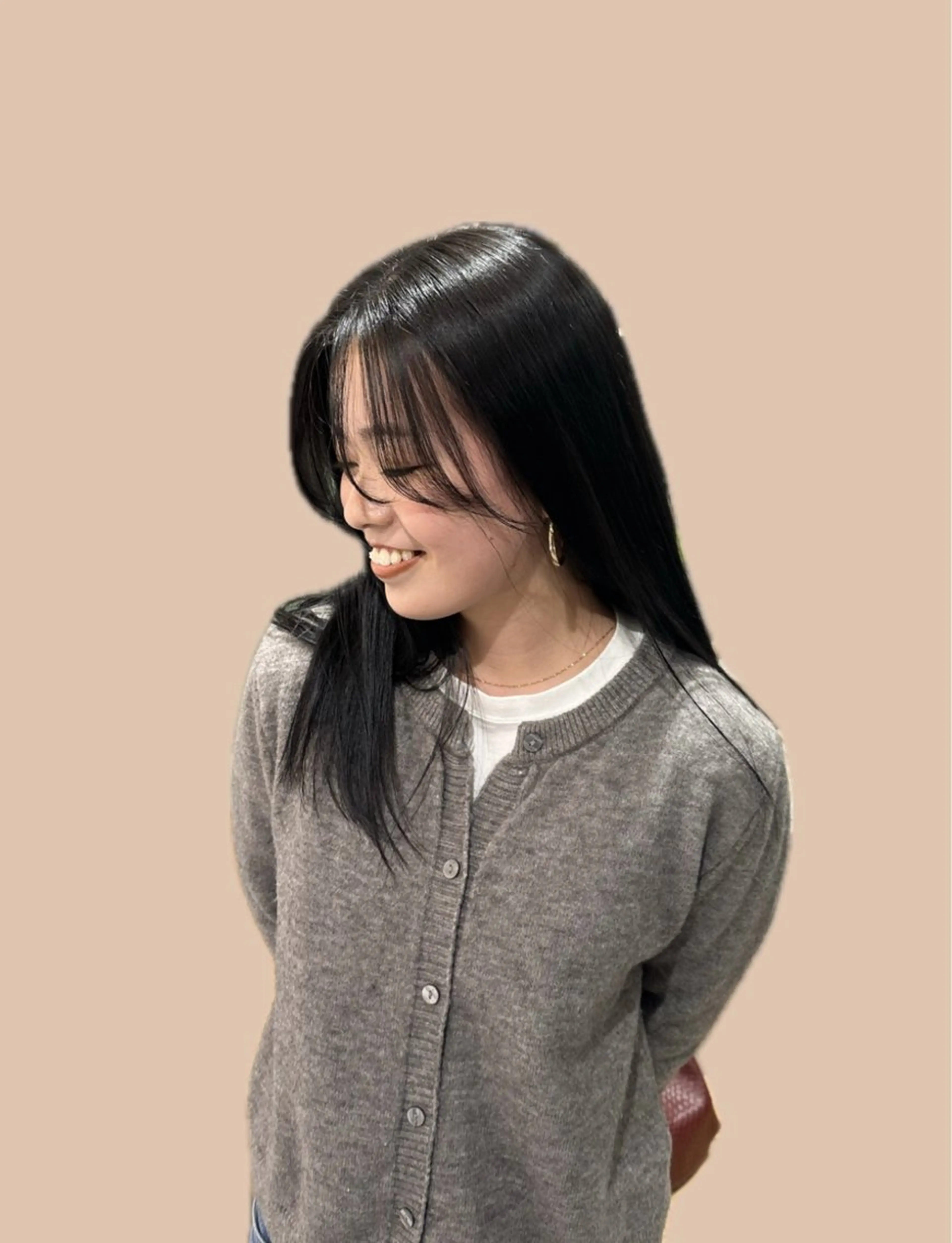 セミロング 松田 鈴菜のヘアスタイル