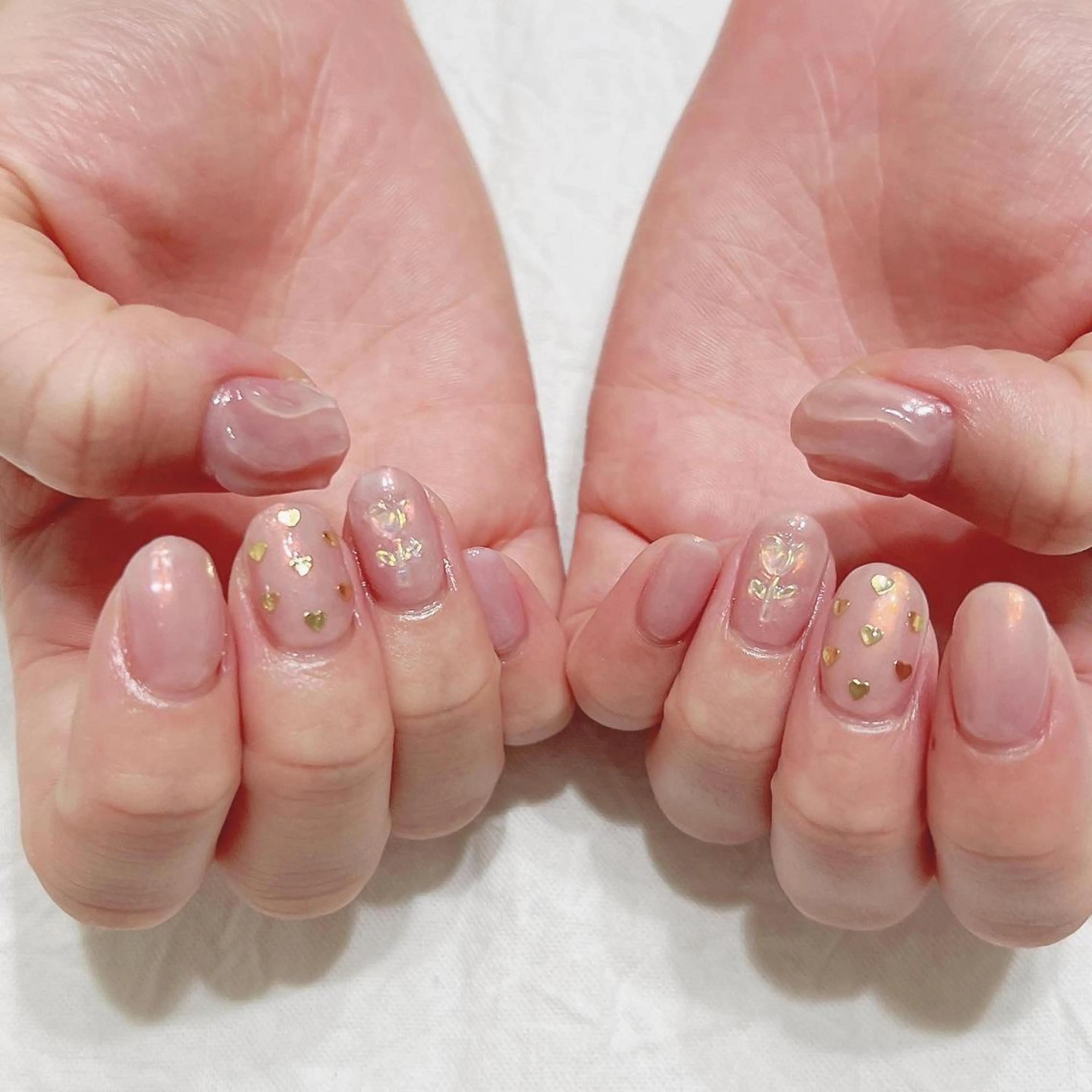 ネイル オーロラネイル ハート ピンク ぷっくりネイル ハンドネイル peaberry nailのネイルデザイン