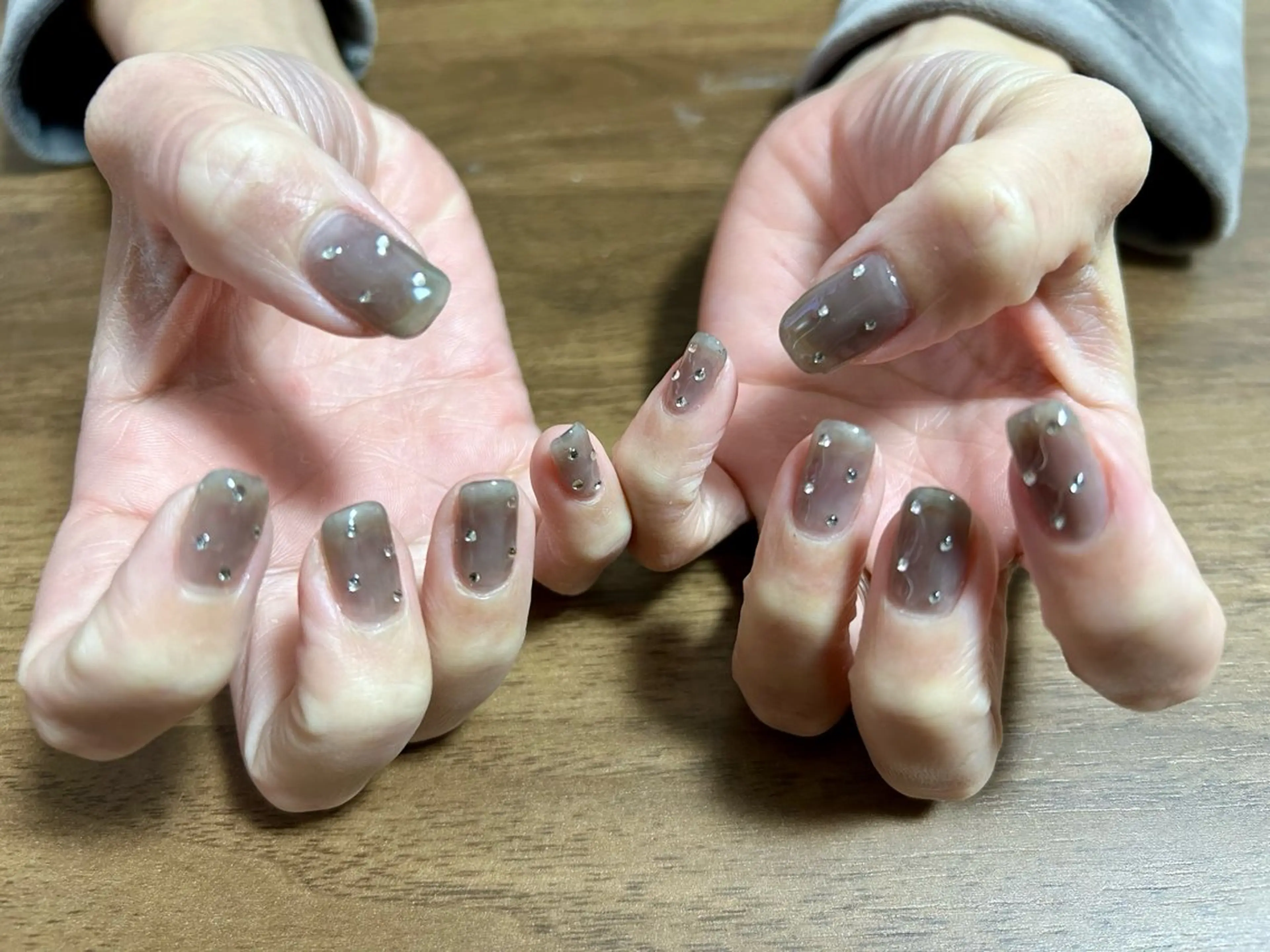 ネイル キラキラネイル ストーンネイル i nailのネイルデザイン