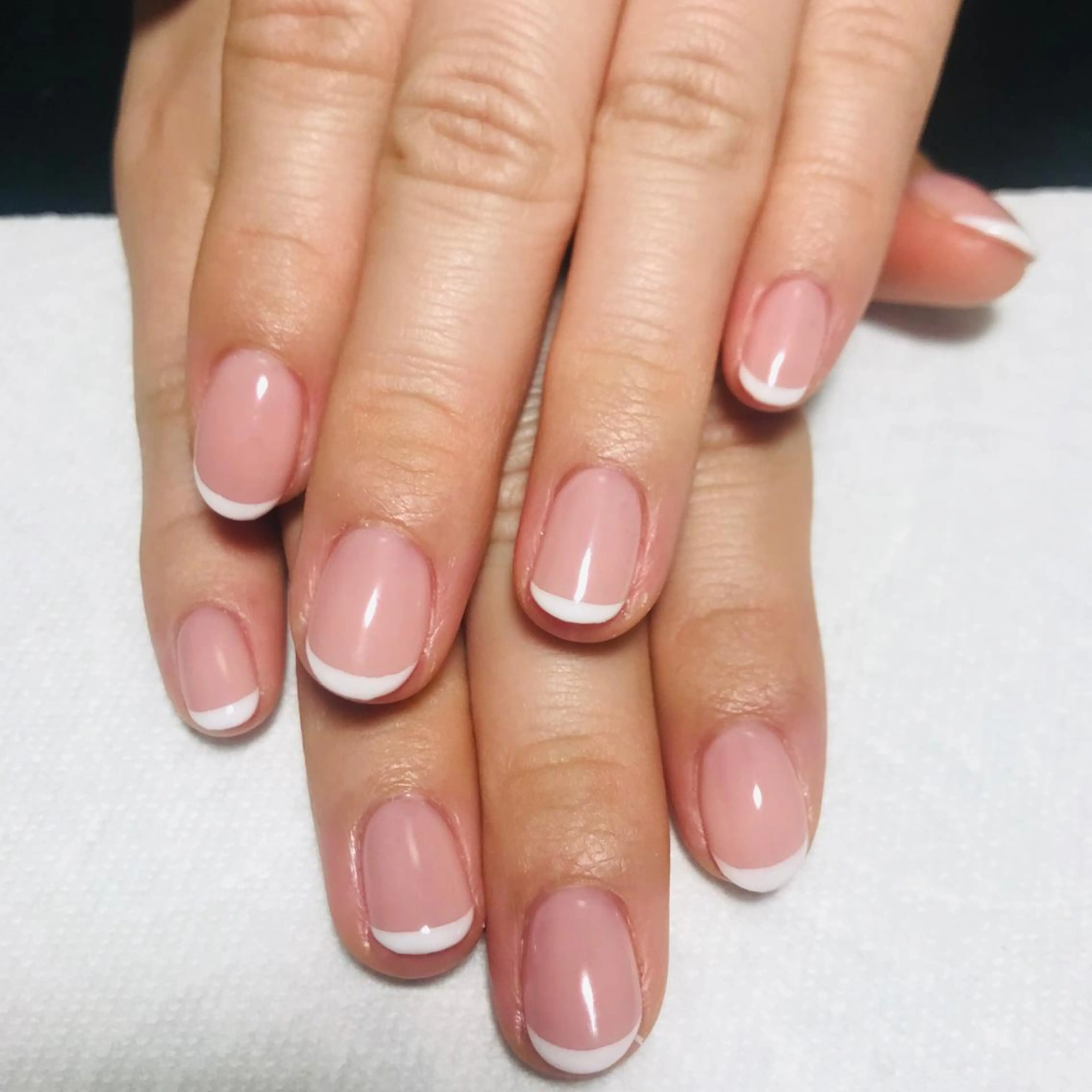 ネイル ECLAT エクラ所属・寺山 千鶴のネイルデザイン