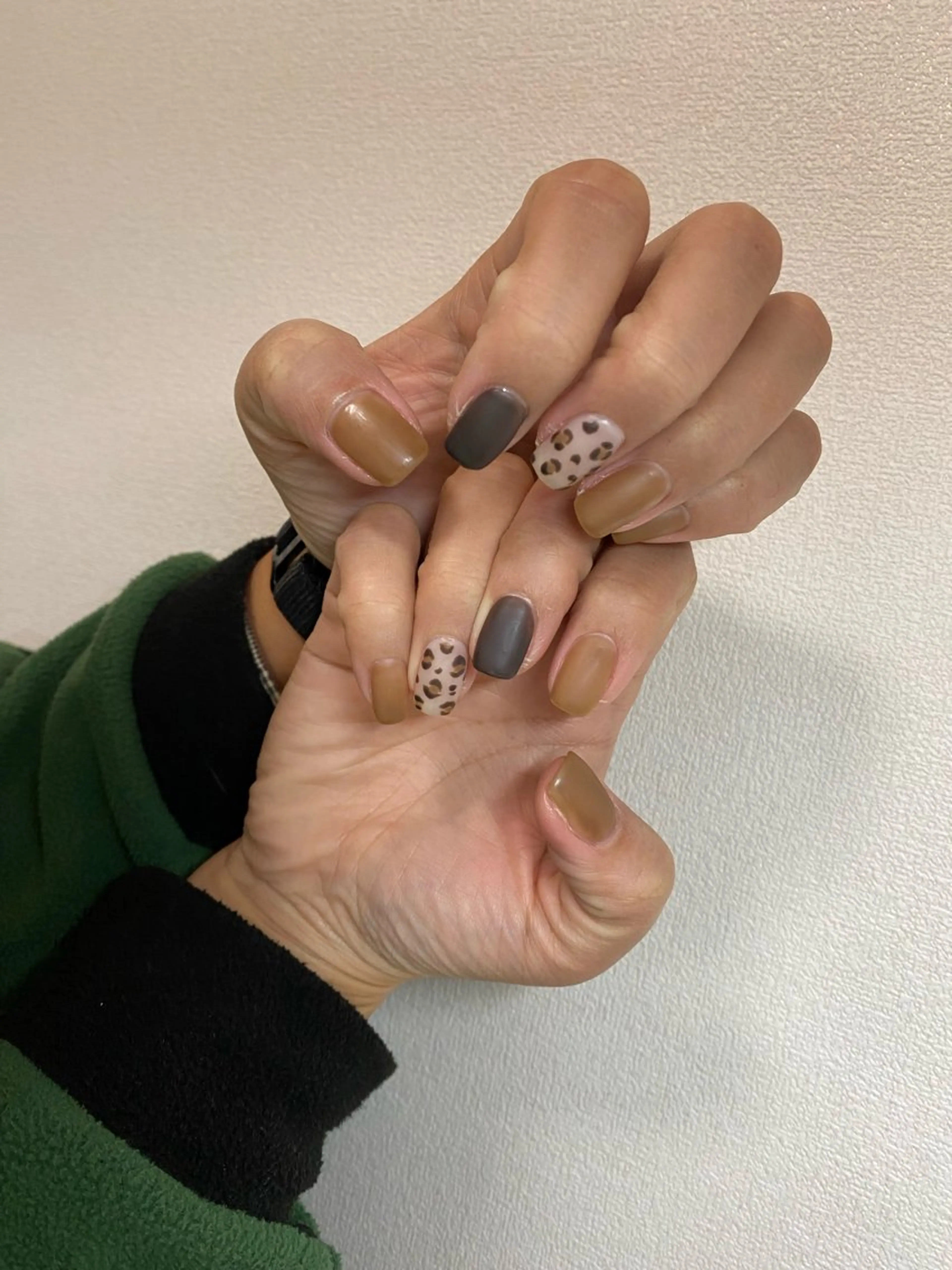 ネイル アニマル柄 自宅サロン FeelFreeのマツエク・マツパデザイン