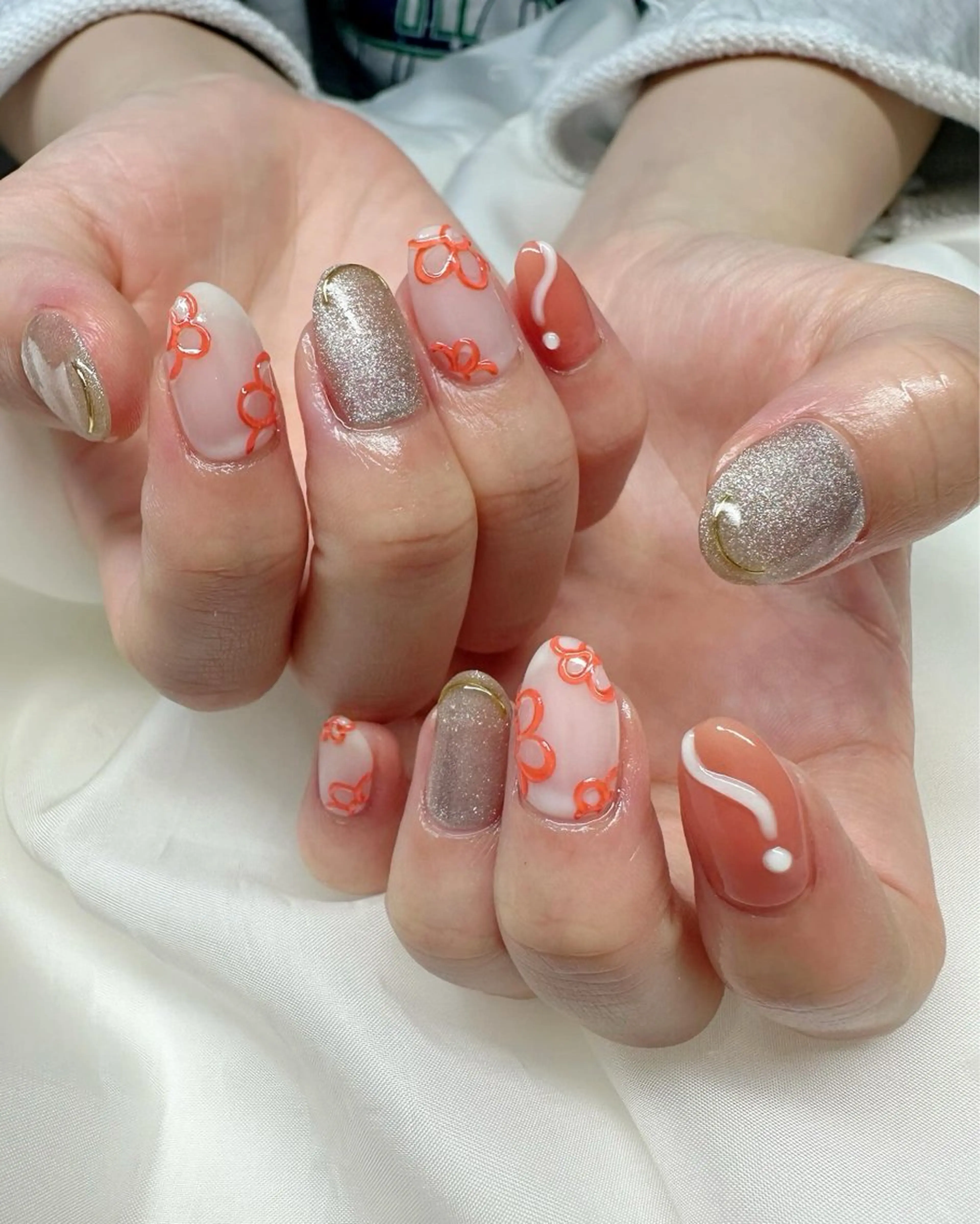 ネイル 氷ネイル・うるうるネイル 韓国ネイル マグネットネイル ニュアンスネイル 🪞KAPE NAIL 🪞のネイルデザイン