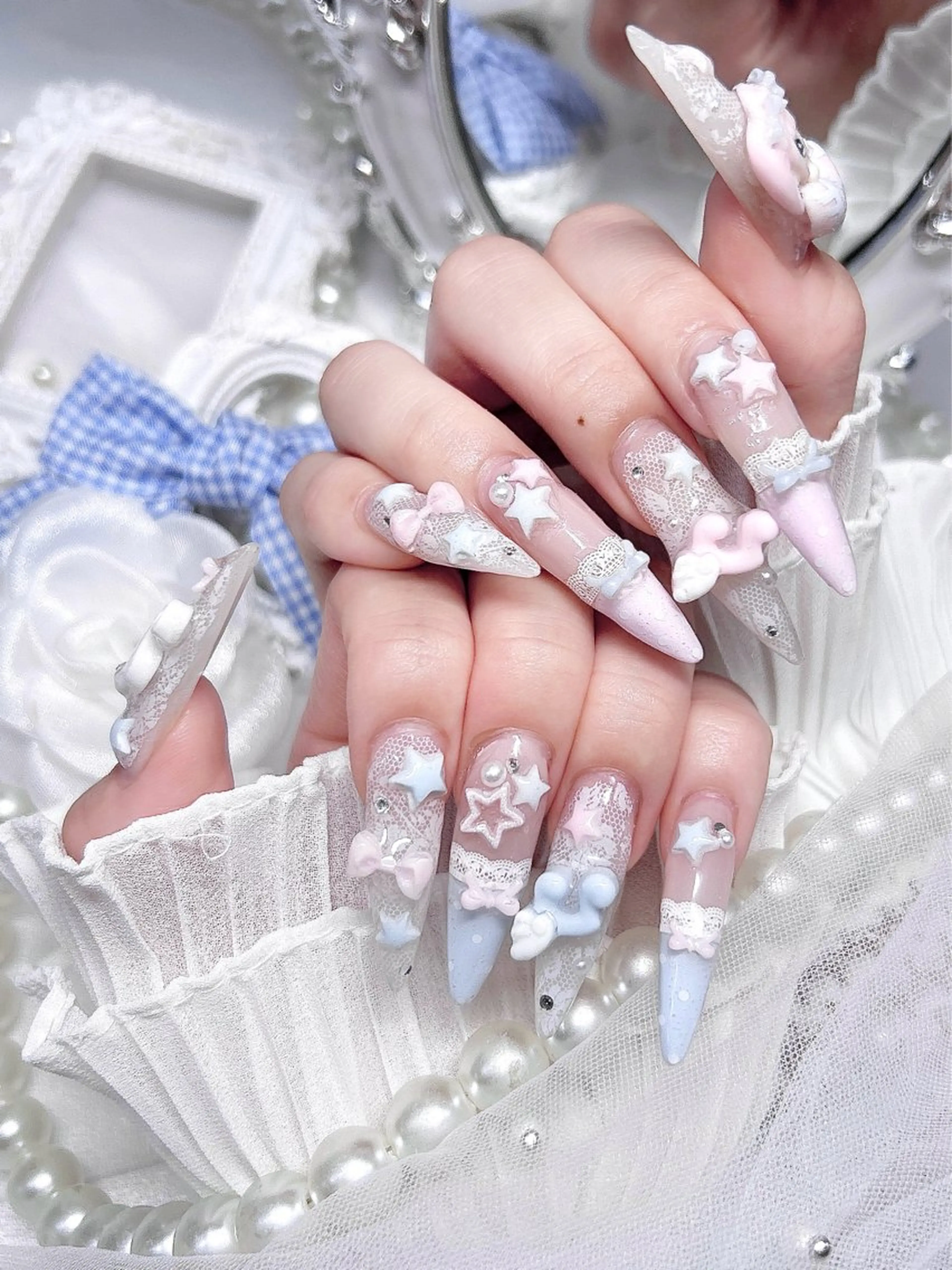 ネイル ハンドネイル ️🫧みつき/ 渋谷/痛ネイル️🫧のネイルデザイン