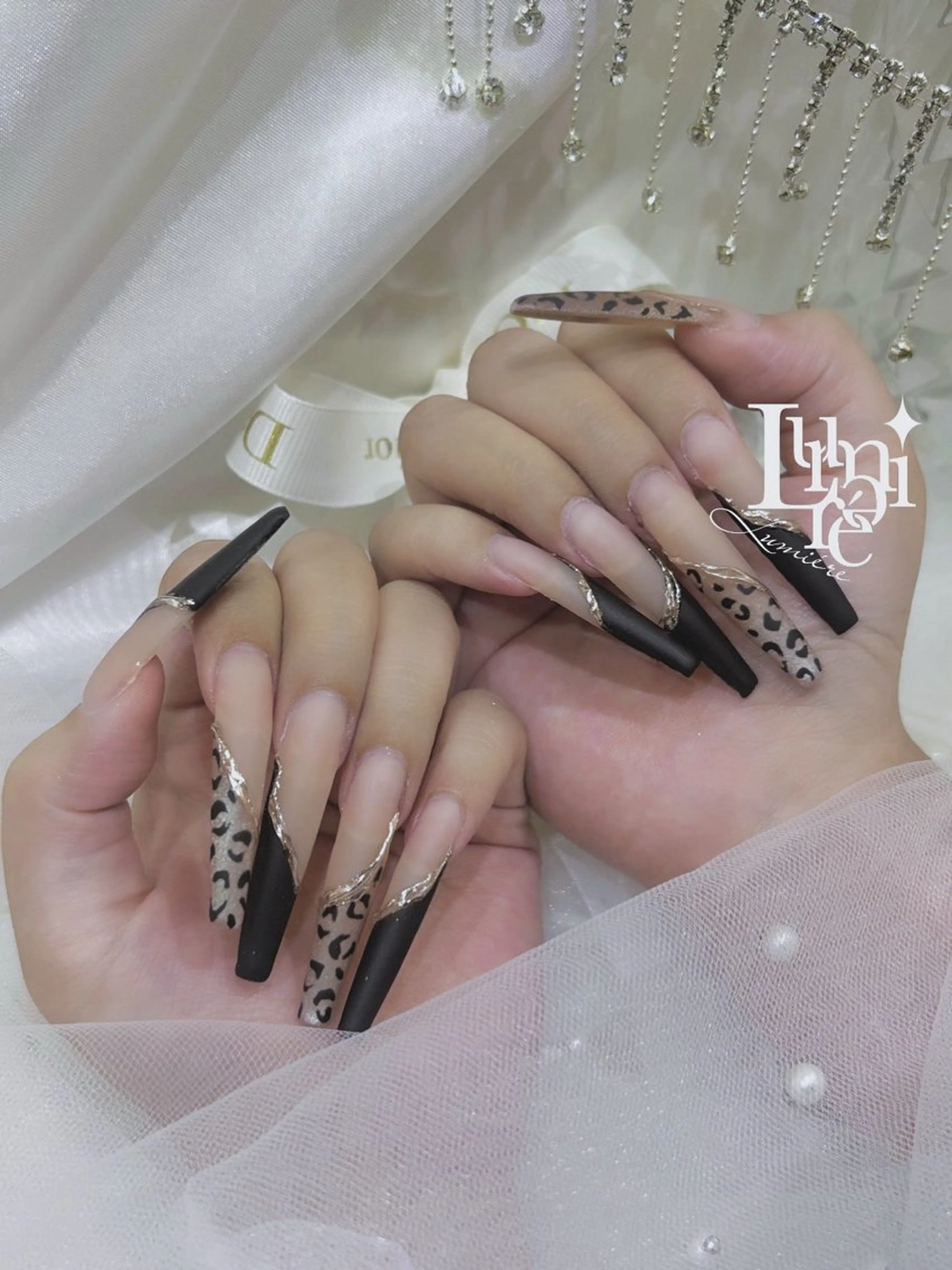 ネイル ハンドネイル Lumière｜ ロング｜ワンホンのネイルデザイン