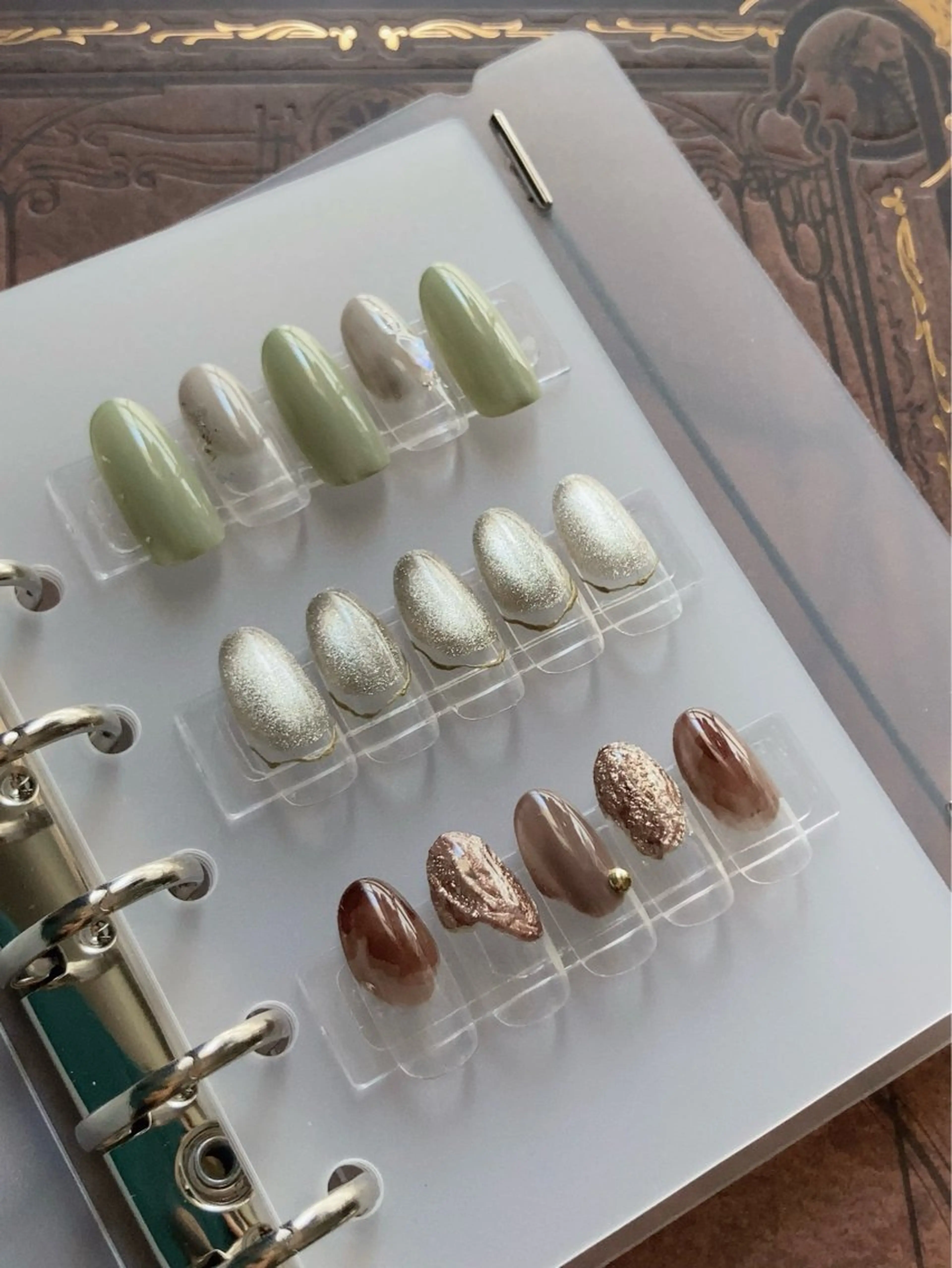 ネイル ニュアンスネイル ネイルチップ ハンドネイル 宇佐美 梓のネイルデザイン