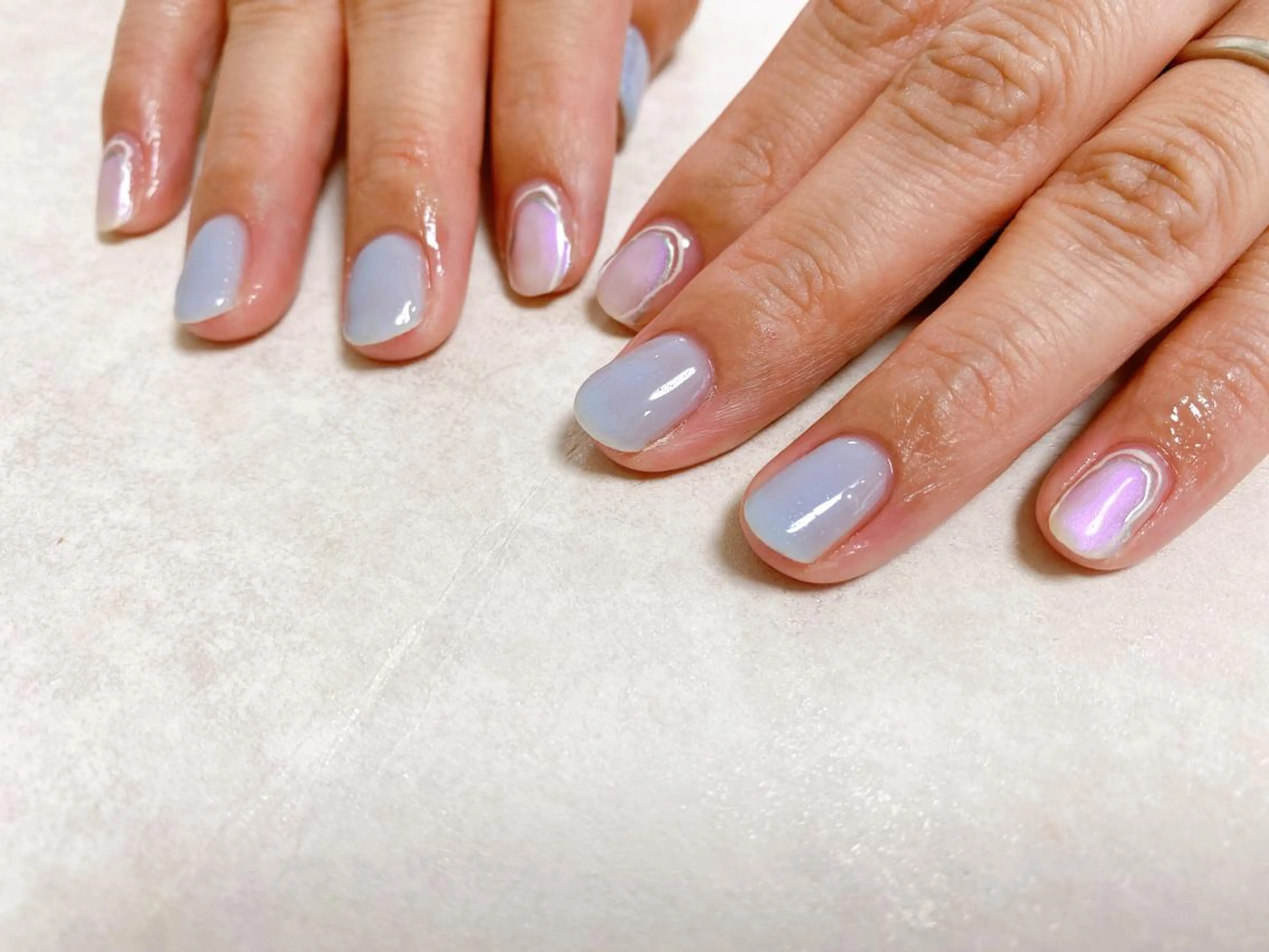 ネイル オーロラネイル フラワーネイル フットネイル フレンチネイル ジェルネイル mogunail &blowのネイルデザイン