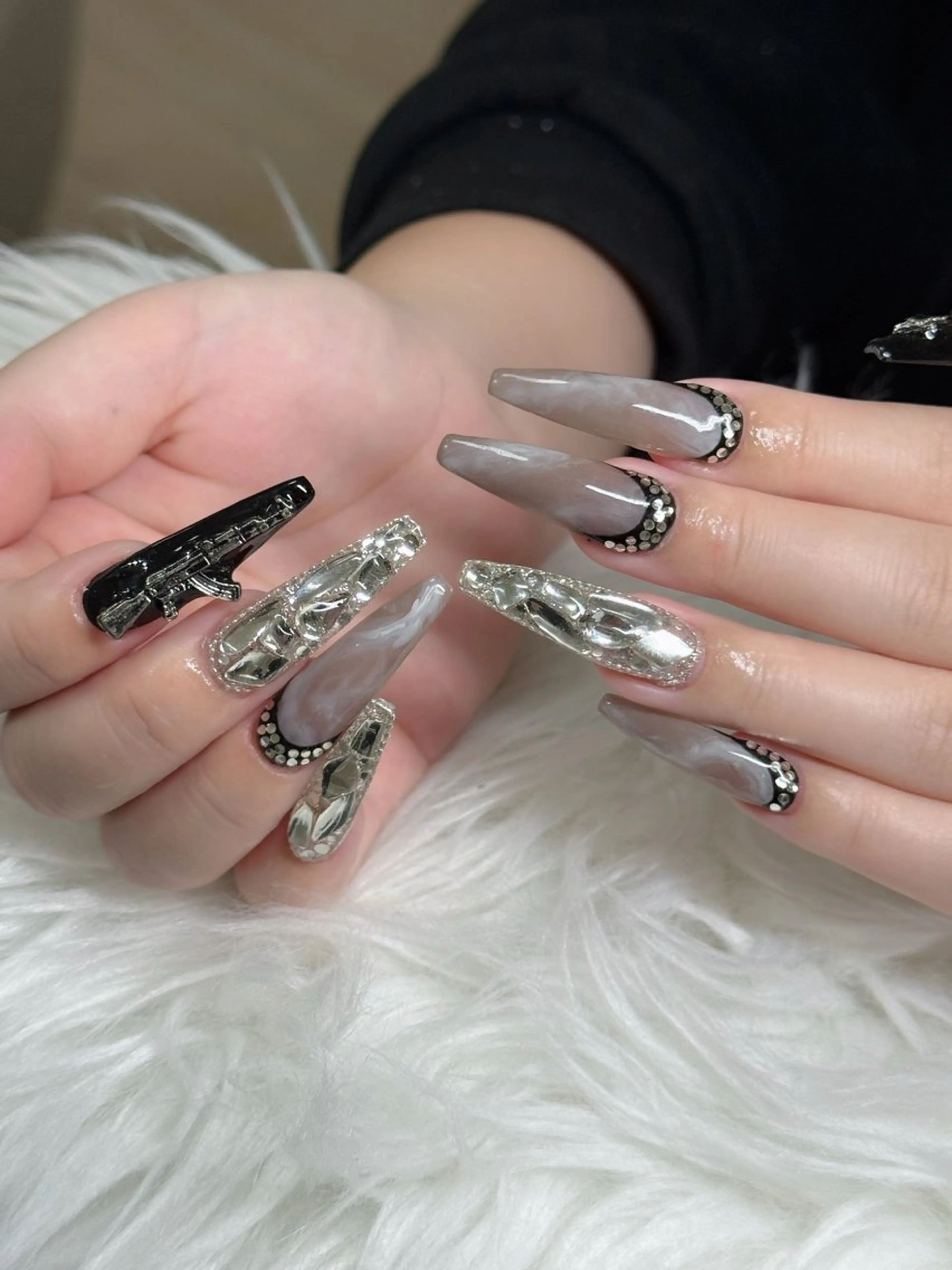 ネイル べっ甲ネイル チークネイル フラッシュネイル フラワーネイル フットネイル ハンドネイル Hani Nail Salonのネイルデザイン