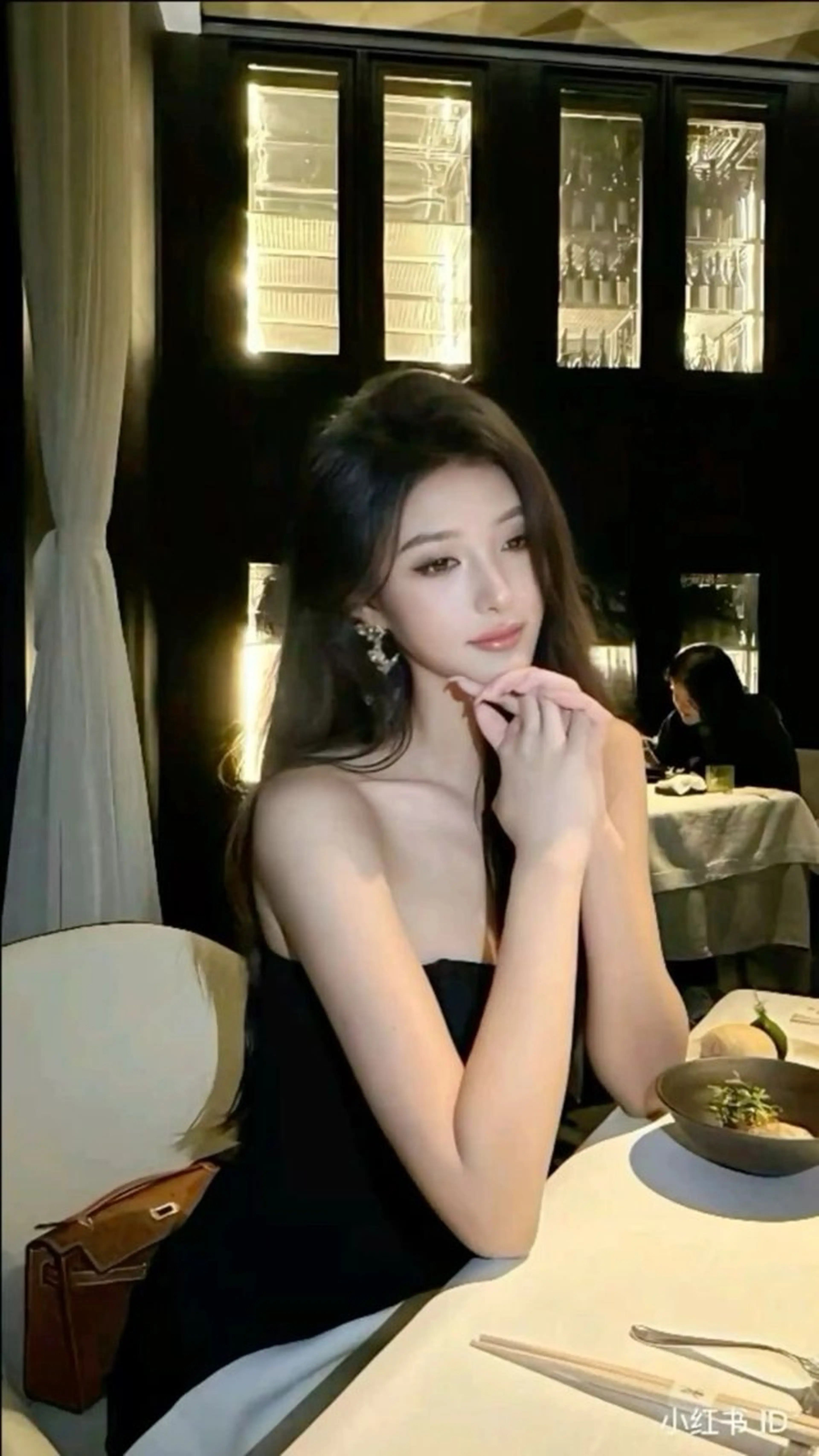 ロング カラー ベージュカラー ブリーチ ブラウンカラー ショコラブラウン ダブルカラー カット ヘアカラー トリートメント 原宿／ワンホンヘア SAAYA🖤のヘアスタイル