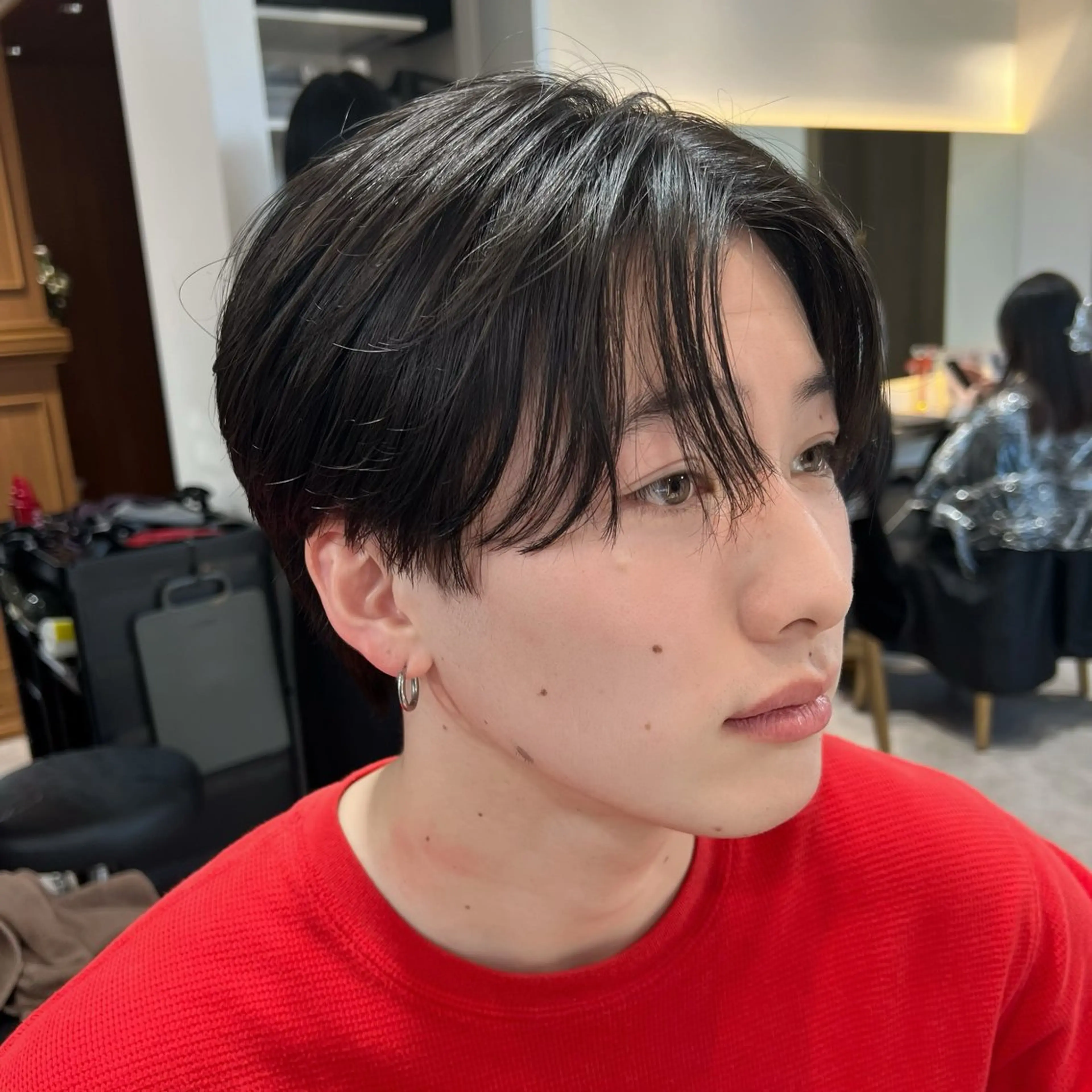 パーマ メンズ メンズブリーチ ダウンパーマ メンズハイトーン カルマパーマ メンズ韓国風 カット 縮毛矯正 【メンズ特化⚡️】 曲がる矯正/千原涼麻のヘアスタイル