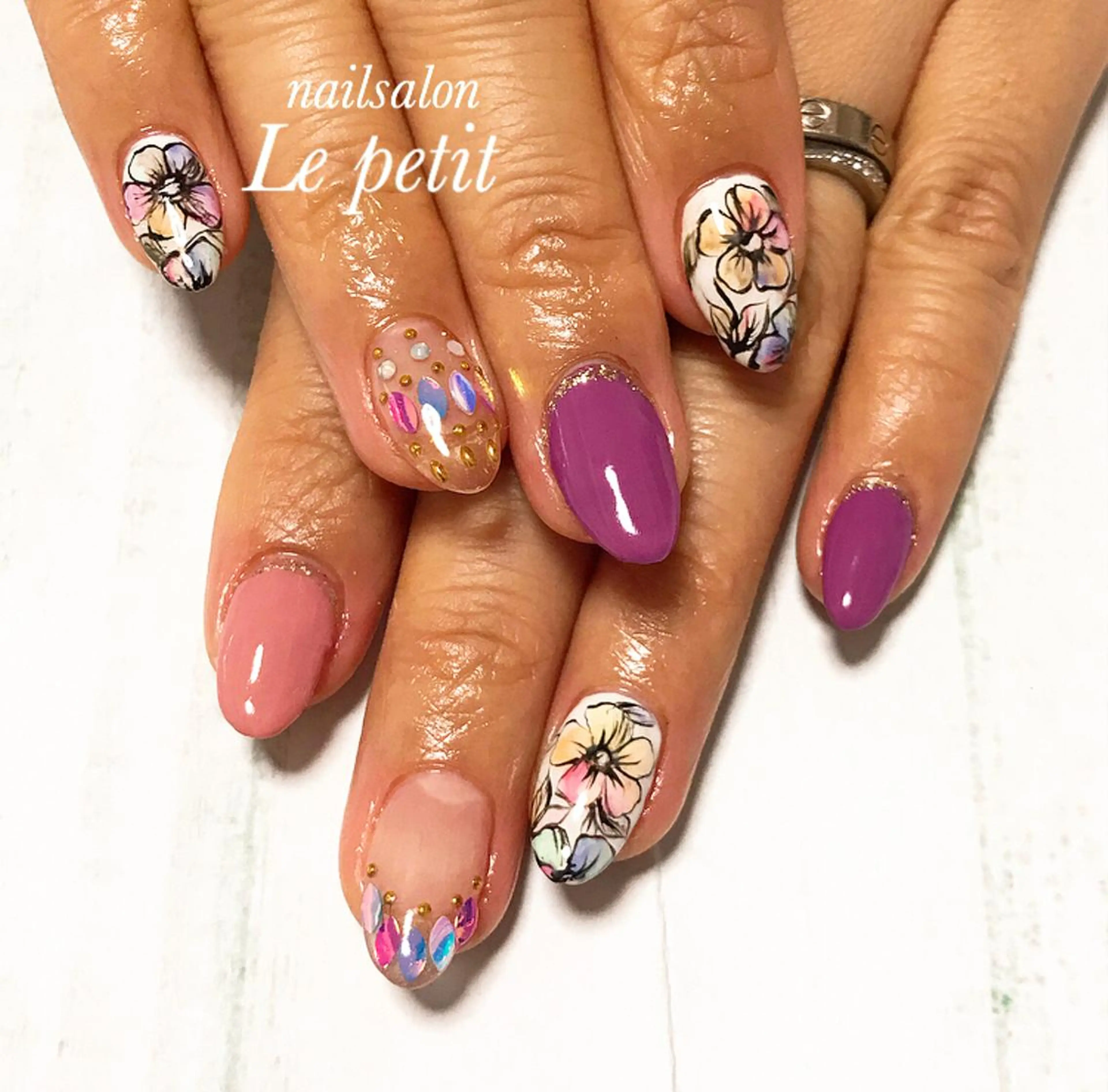 ネイル 石野 広佳のネイルデザイン