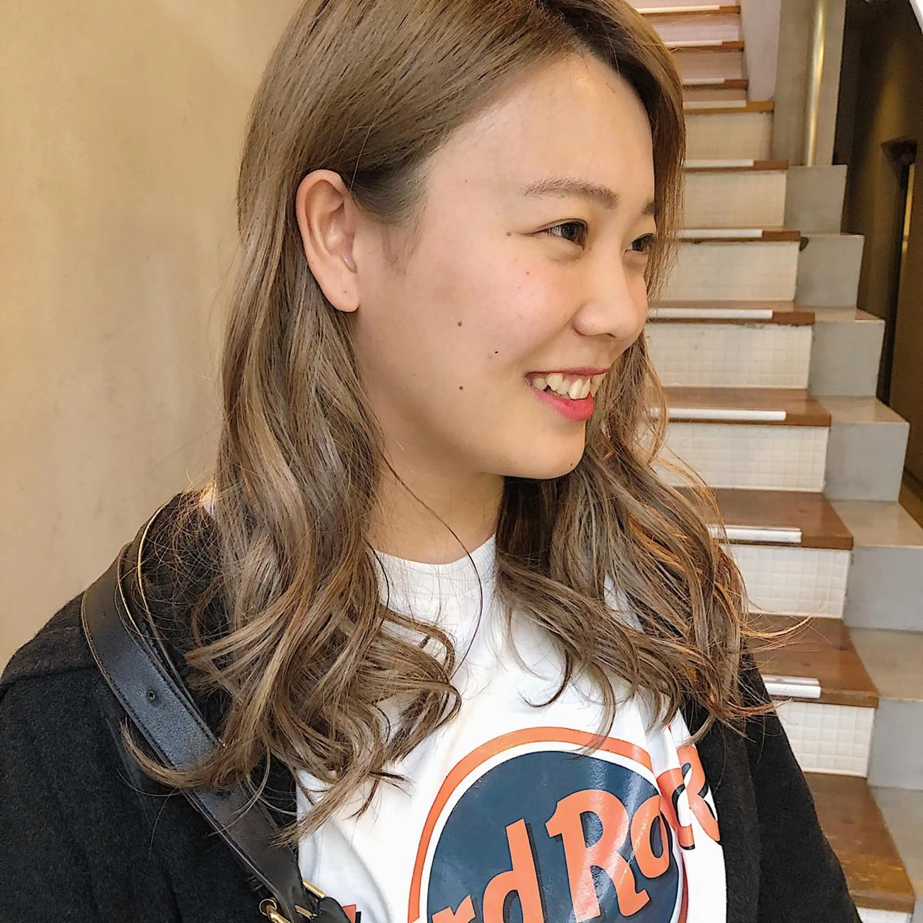 セミロング 國生 香織のヘアスタイル