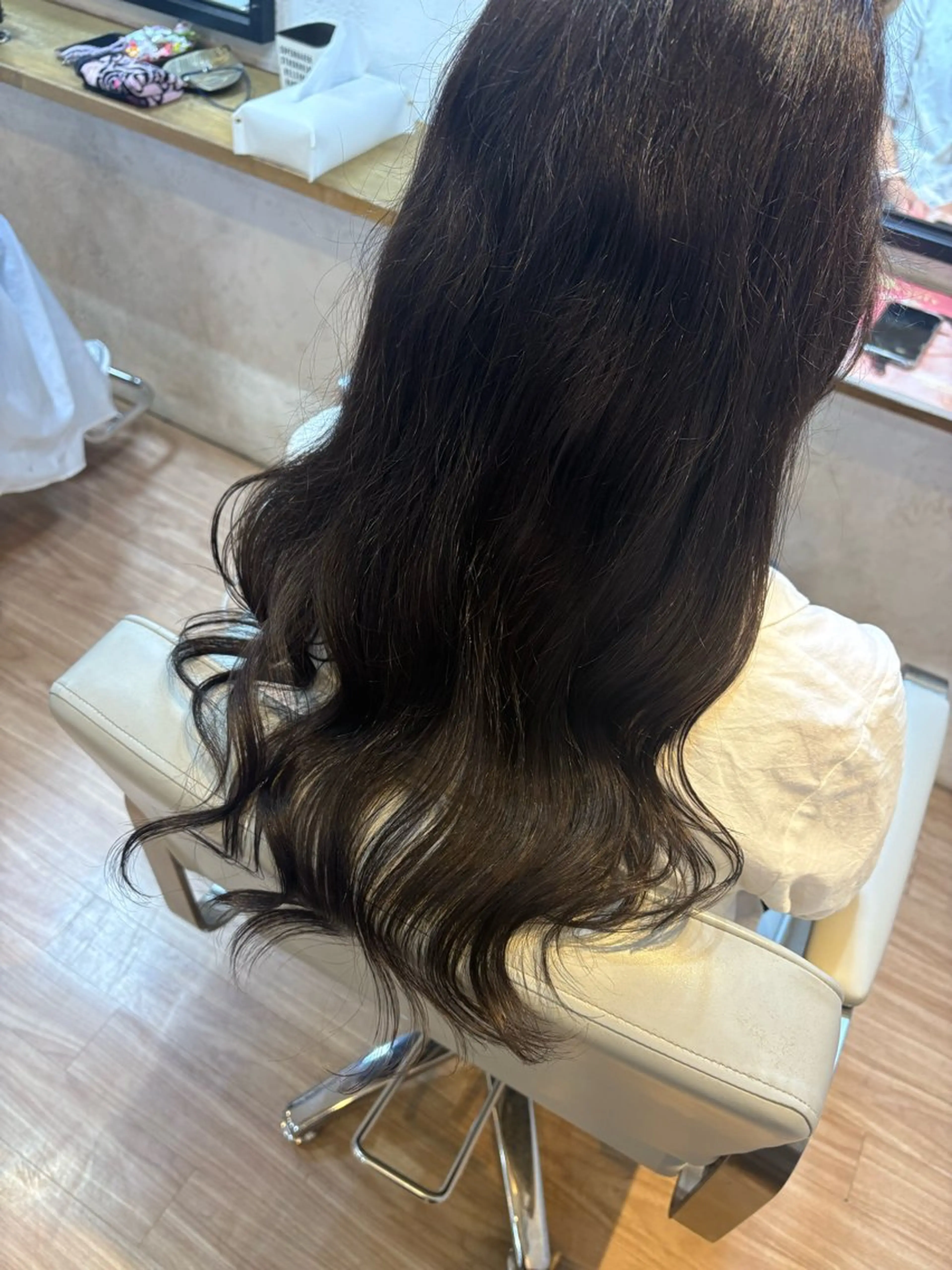 セミロング ヘアカラー 韓国ヘアー🇰🇷 MIWAのヘアスタイル