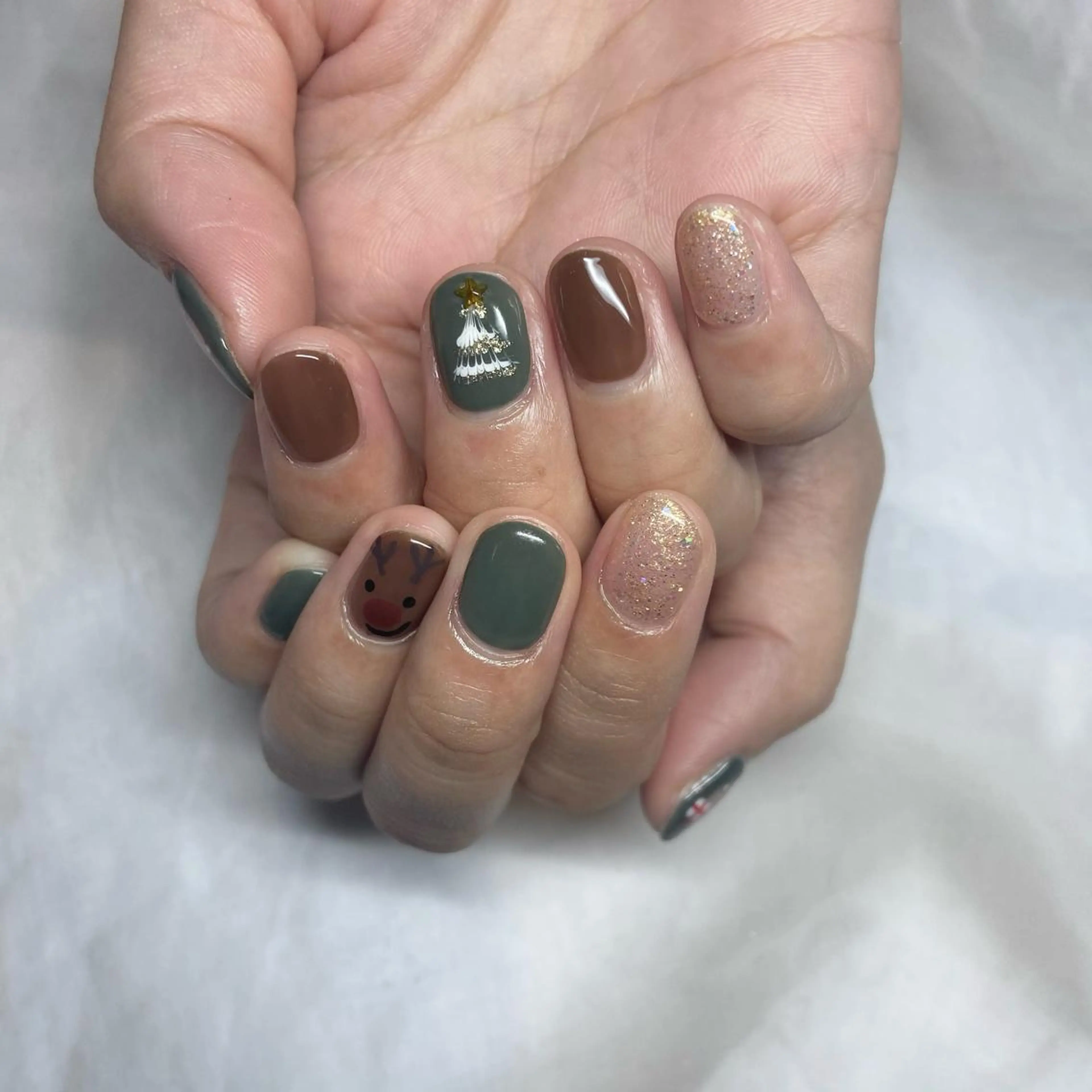 ネイル happiness プライベートサロンのネイルデザイン