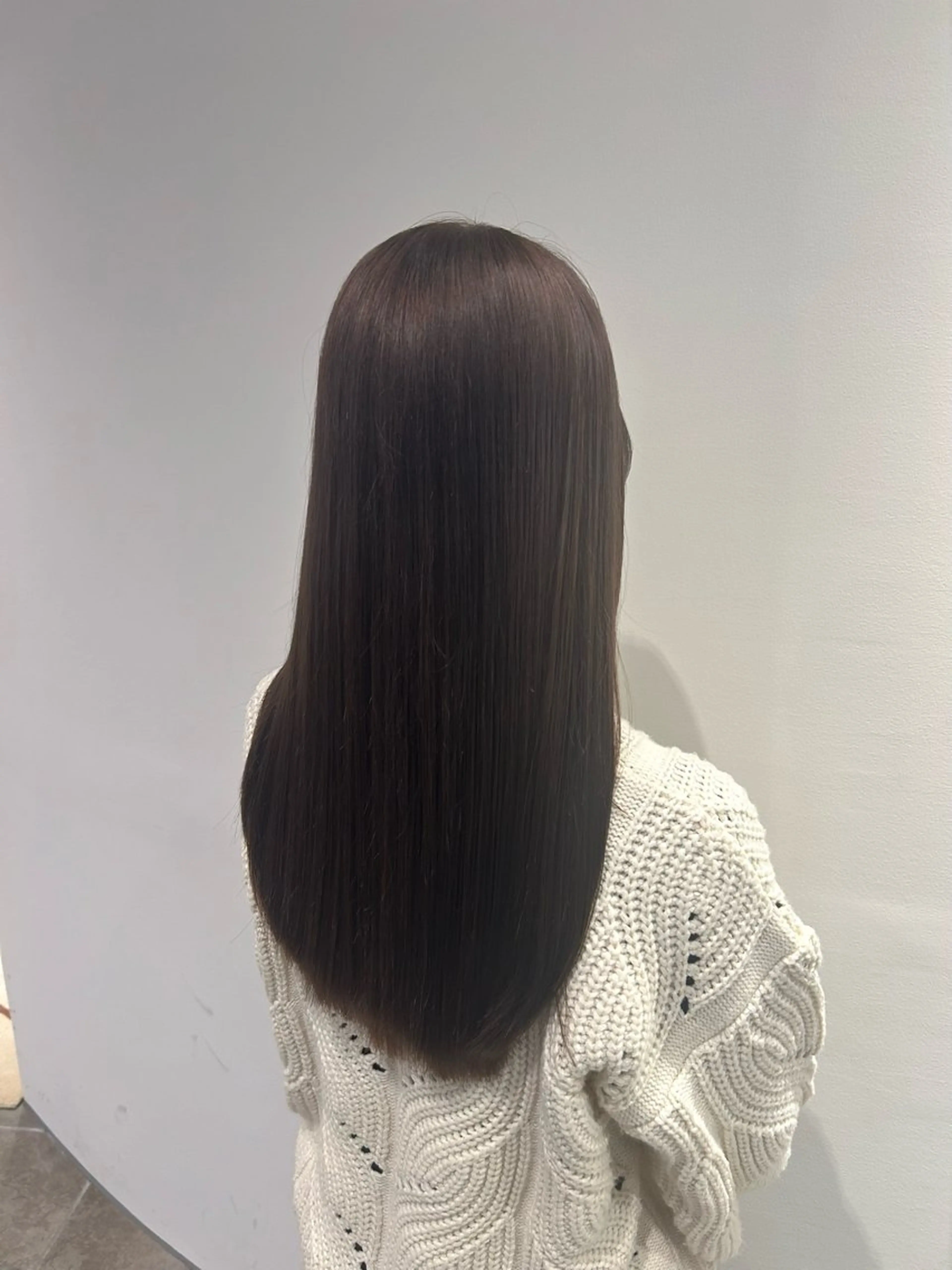 セミロング カラー アッシュ アッシュブラウン ブラウンカラー ヘアカラー LiEn hair’s BEAU group所属・青山 里帆のヘアスタイル