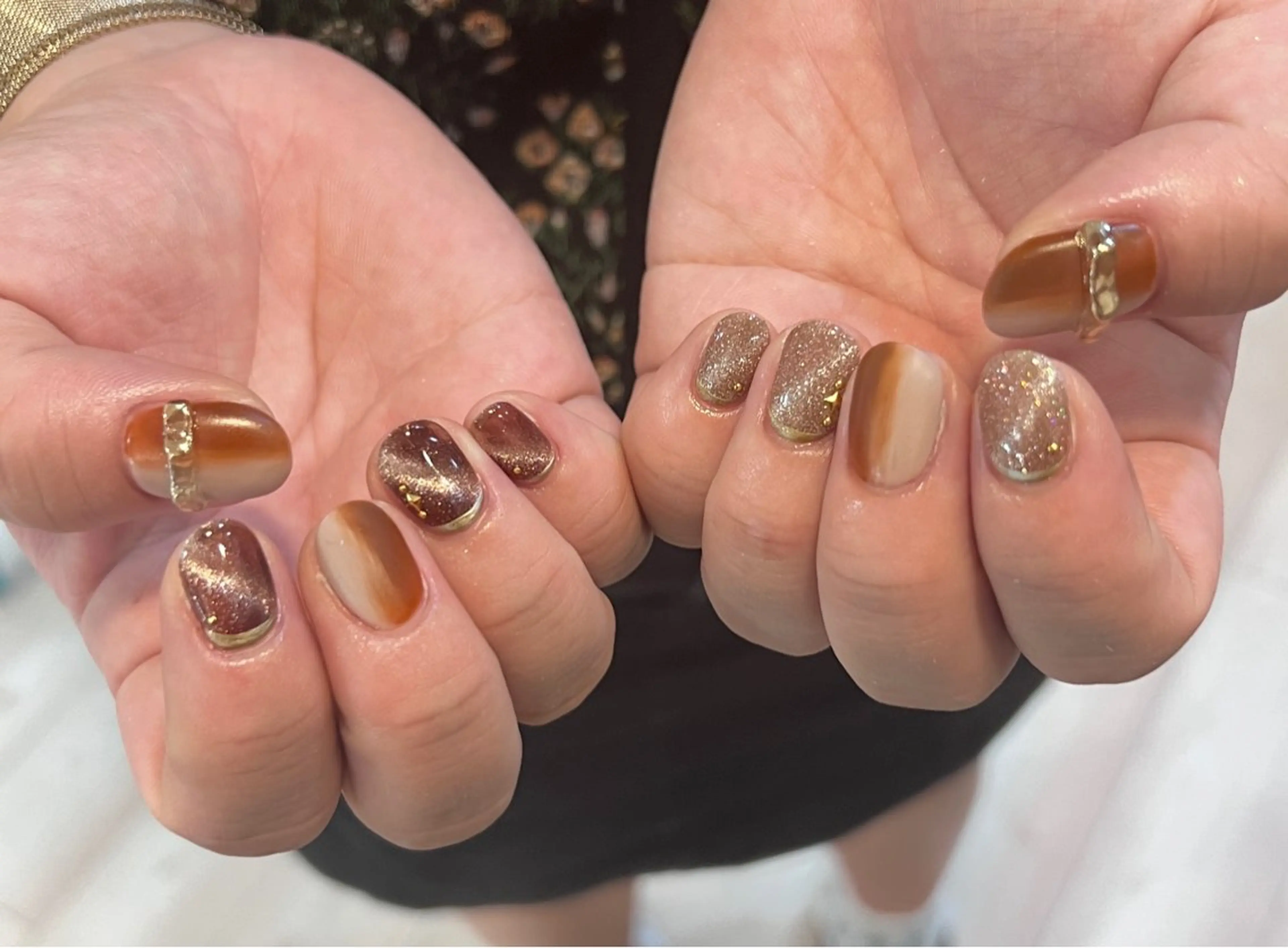 ネイル ブラウン マグネットネイル いちじゅう あおいのネイルデザイン