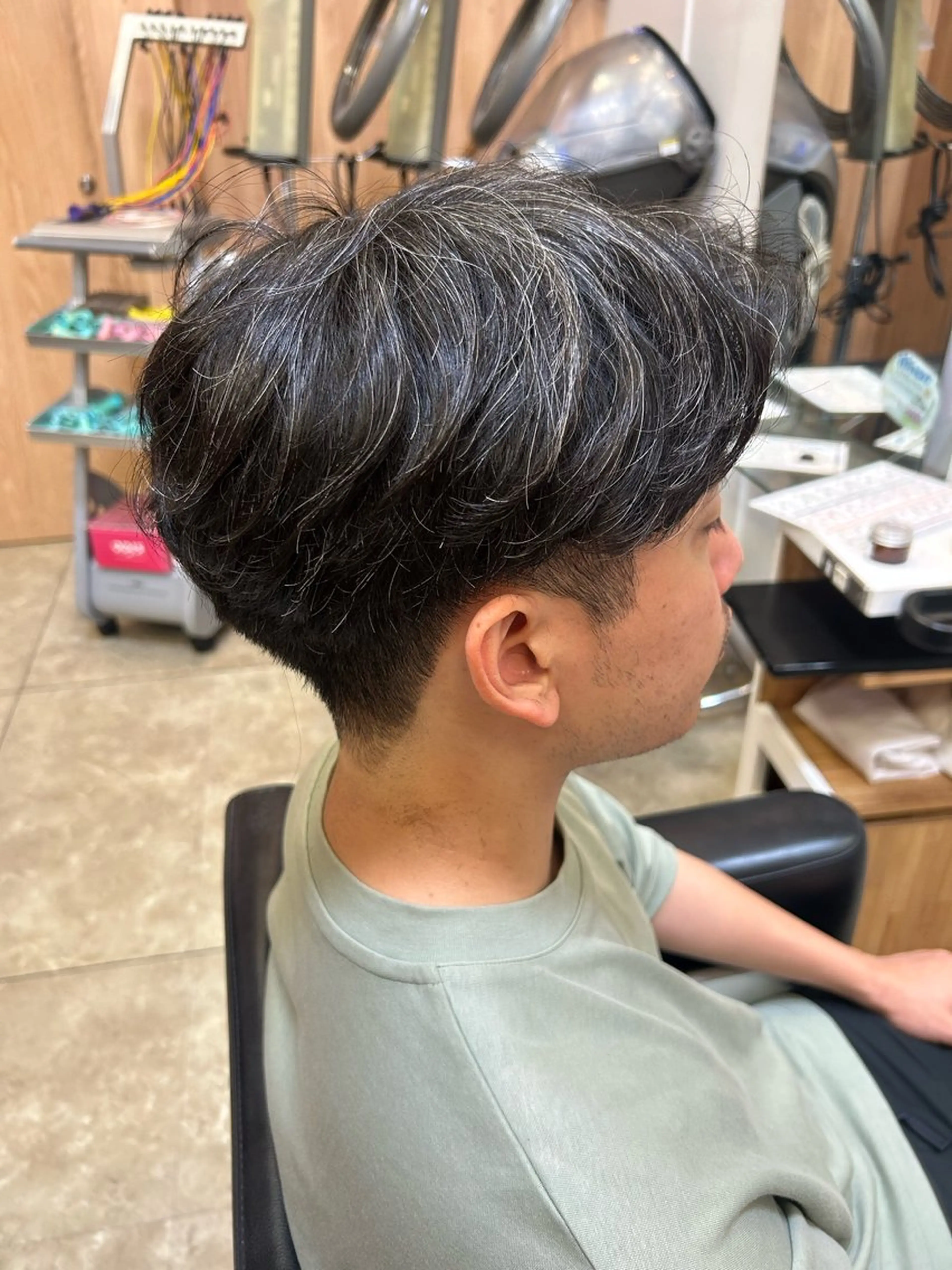 パーマ メンズ 坂爪 智哉のヘアスタイル