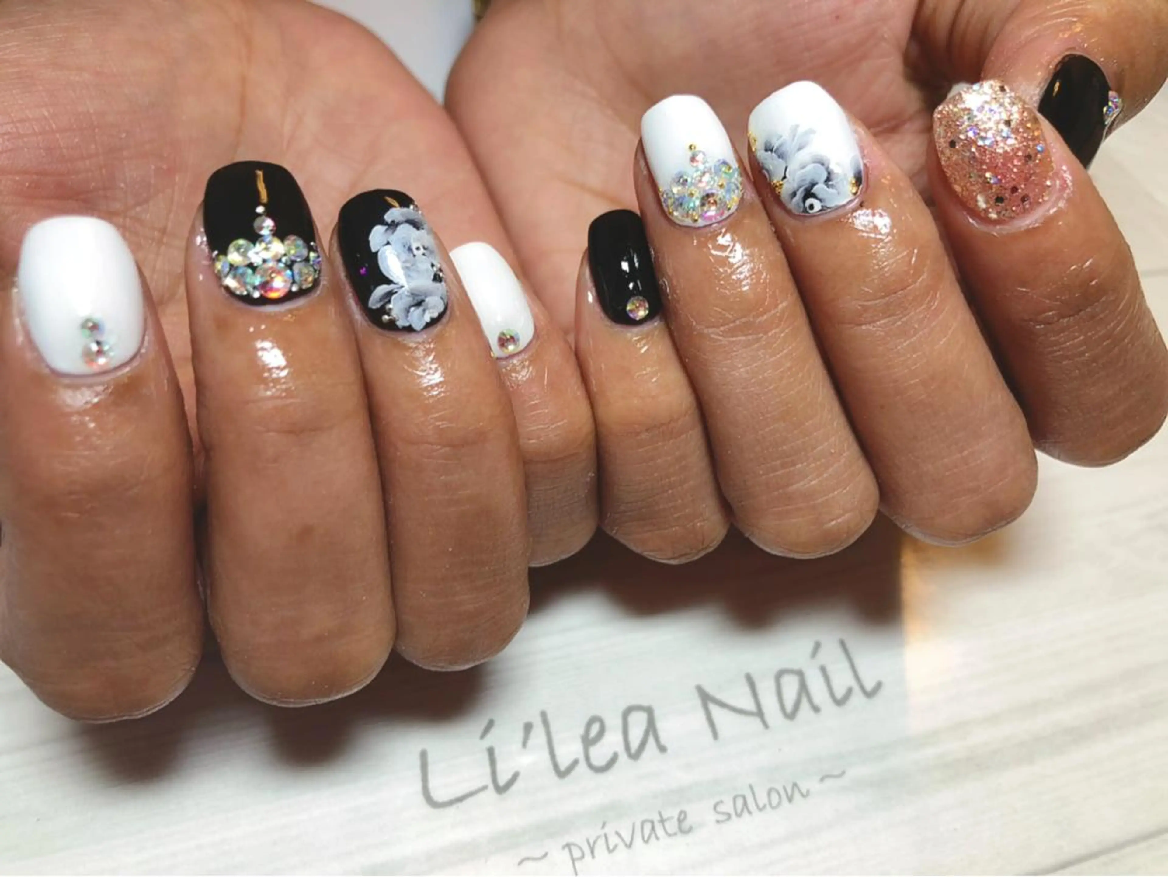 ネイル Li'leaNail AINAのネイルデザイン