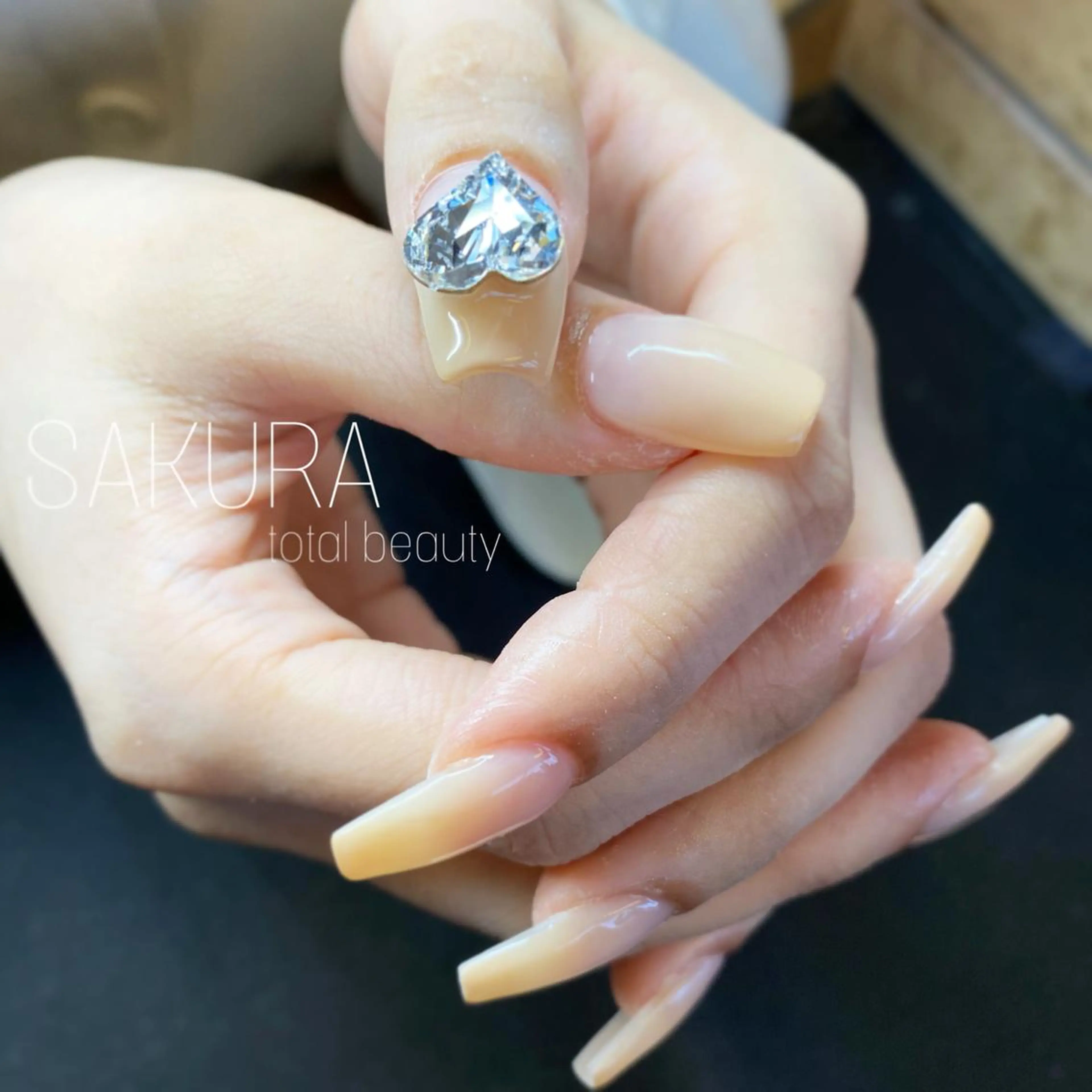 ネイル SAKURA 山野のマツエク・マツパデザイン