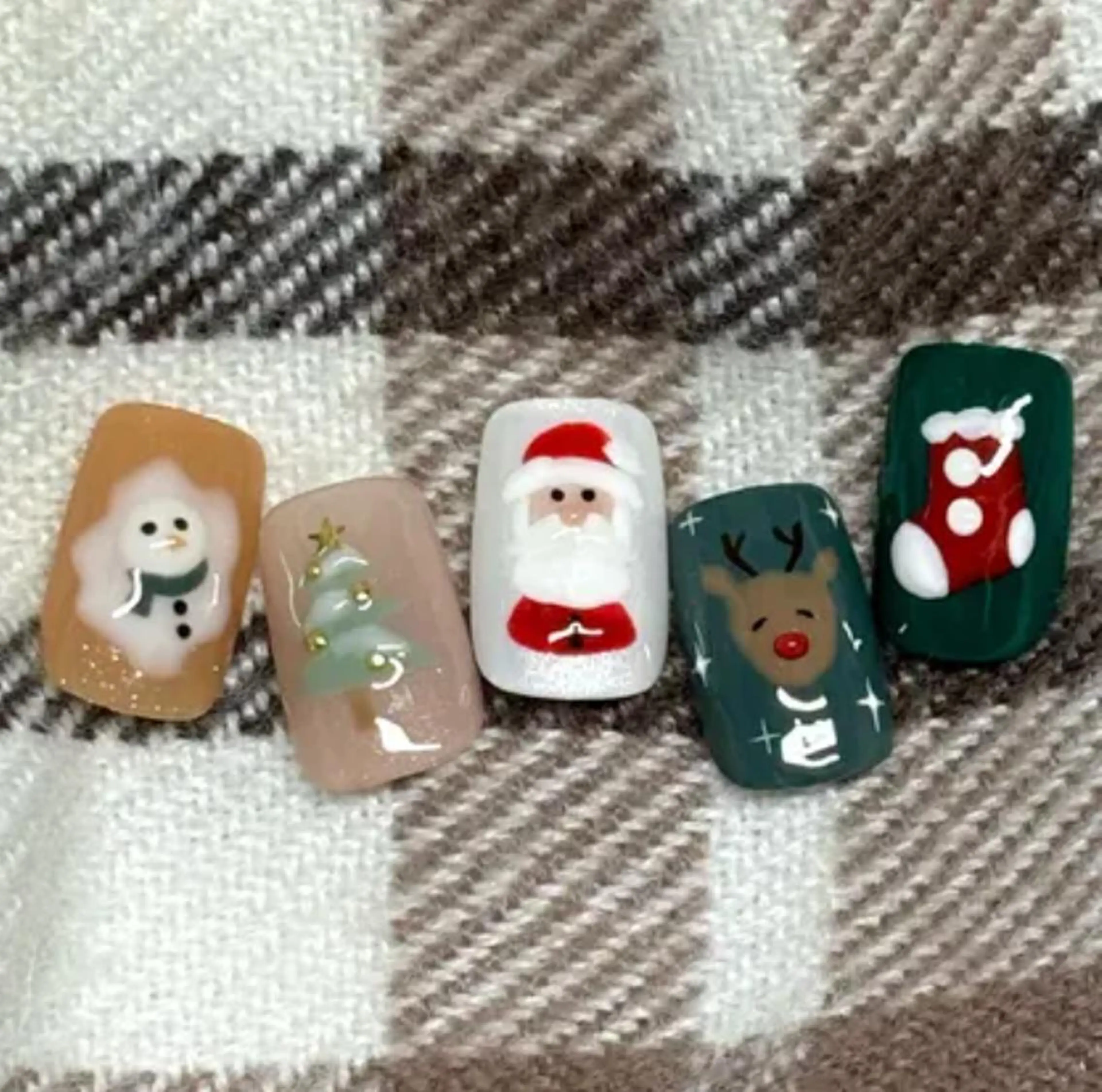 ネイル 冬ネイル クリスマス パラジェル認定サロン N°nail 立川のネイルデザイン