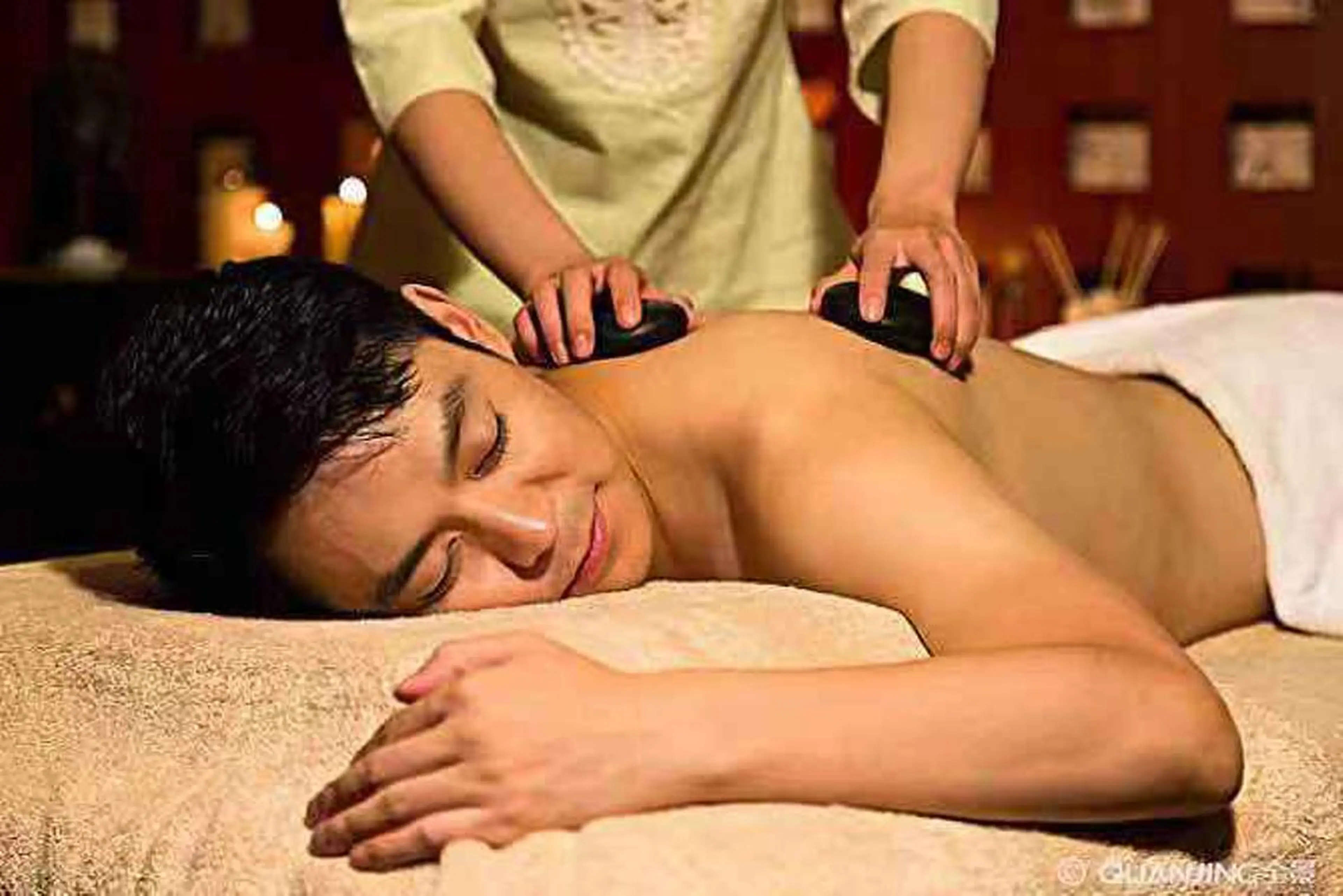 ★[温石] 全身リンパトリートメント+ホットストーン 計60分/5280の写真