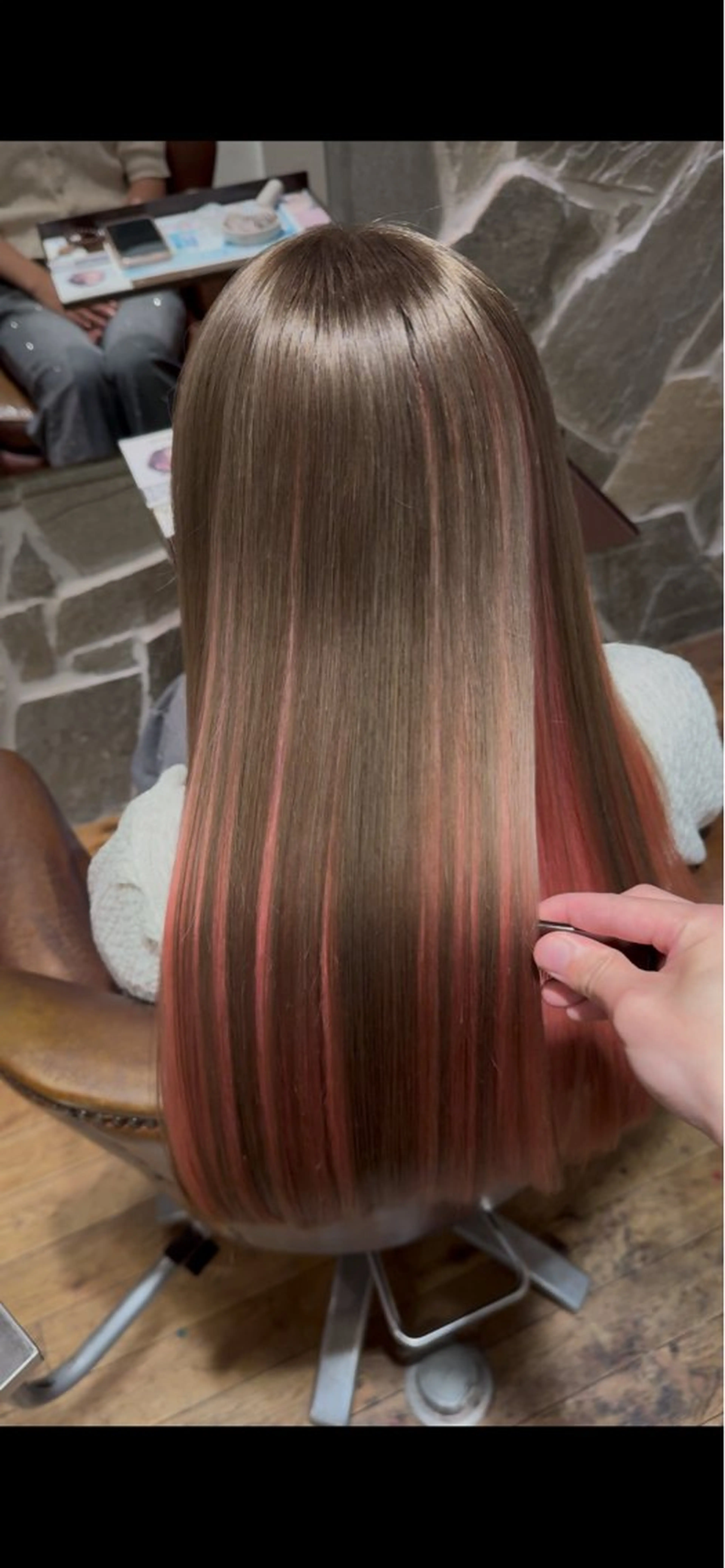 ロング カラー ベージュカラー ケアカラー ハイトーンカラー インナーカラー ミルクティーベージュ カット ヘアカラー トリートメント 🦭うるツヤ髪 /藤本和明🦭のヘアスタイル