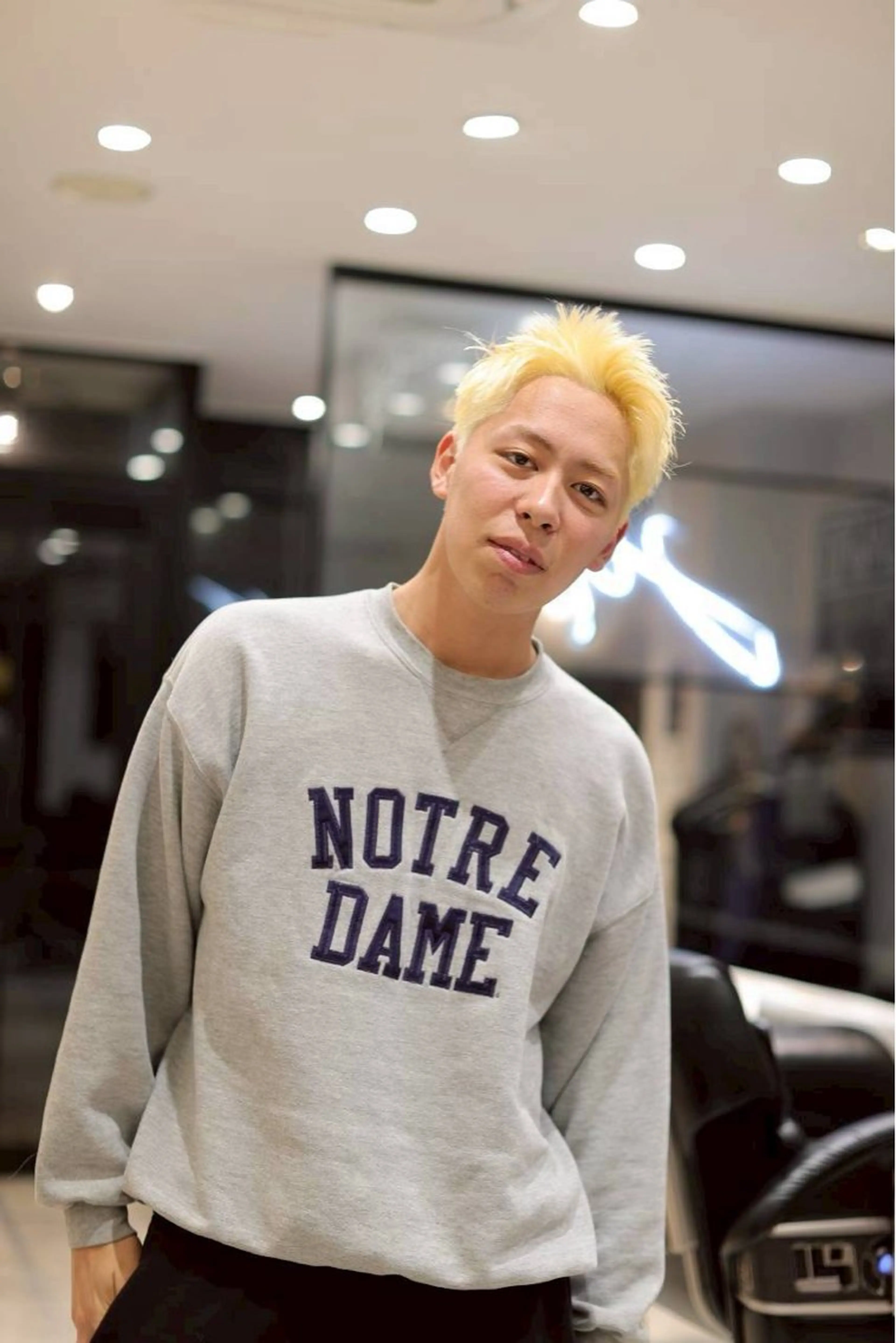 ショート カラー メンズ メンズハイトーン スパイキーショート ハイトーンカラー ショートヘア カット メンズカット✂️/ パーマ🪢/金敷幸作のヘアスタイル