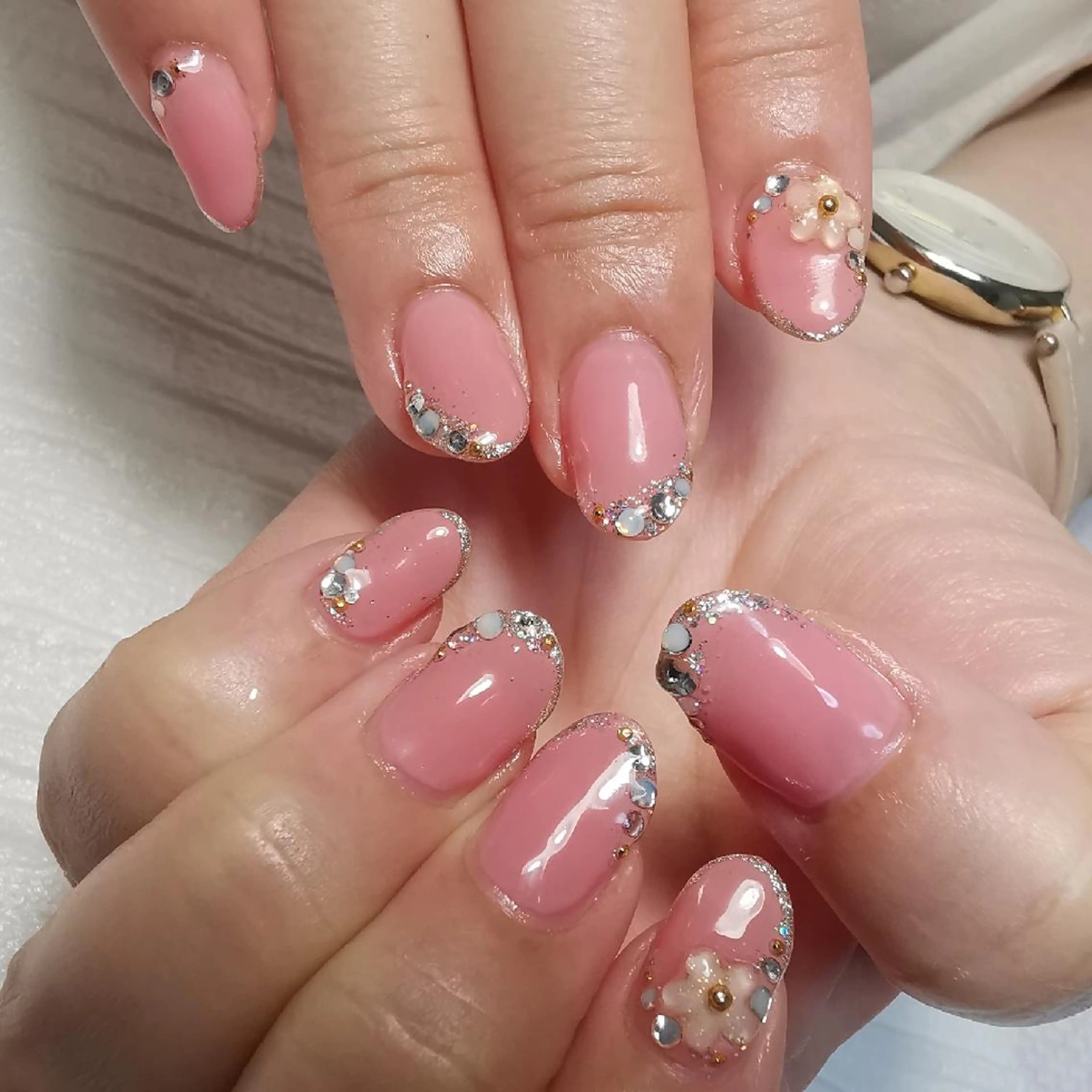 ネイル フレンチネイル ハンドネイル reve あやののネイルデザイン