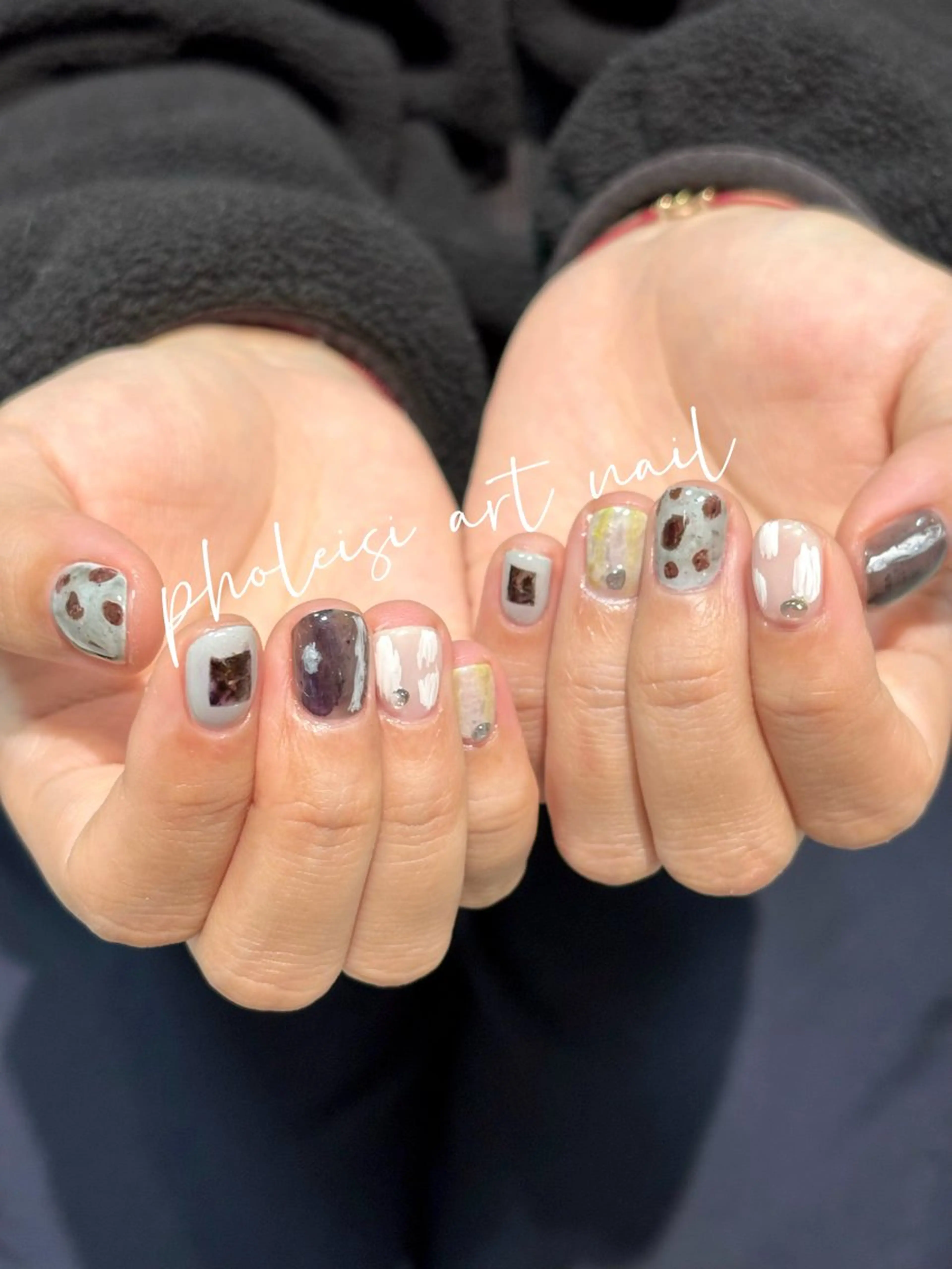 ネイル 持ち込み ニュアンスネイル Pholeisi ArtNailAmyのネイルデザイン