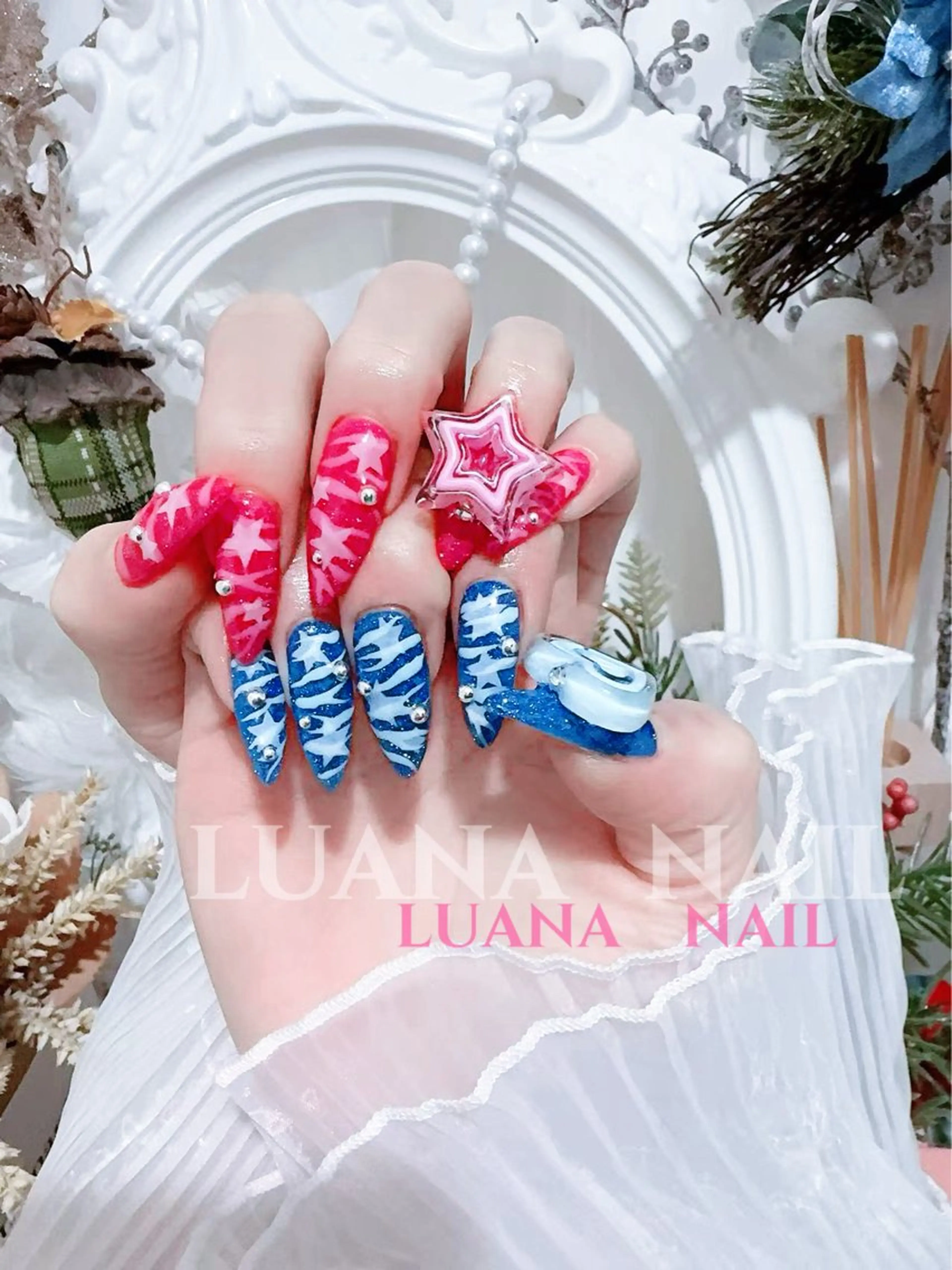 ネイル フラッシュネイル フレンチネイル 韓国ネイル ロングネイル マグネットネイル ルアナネイル サロンのネイルデザイン