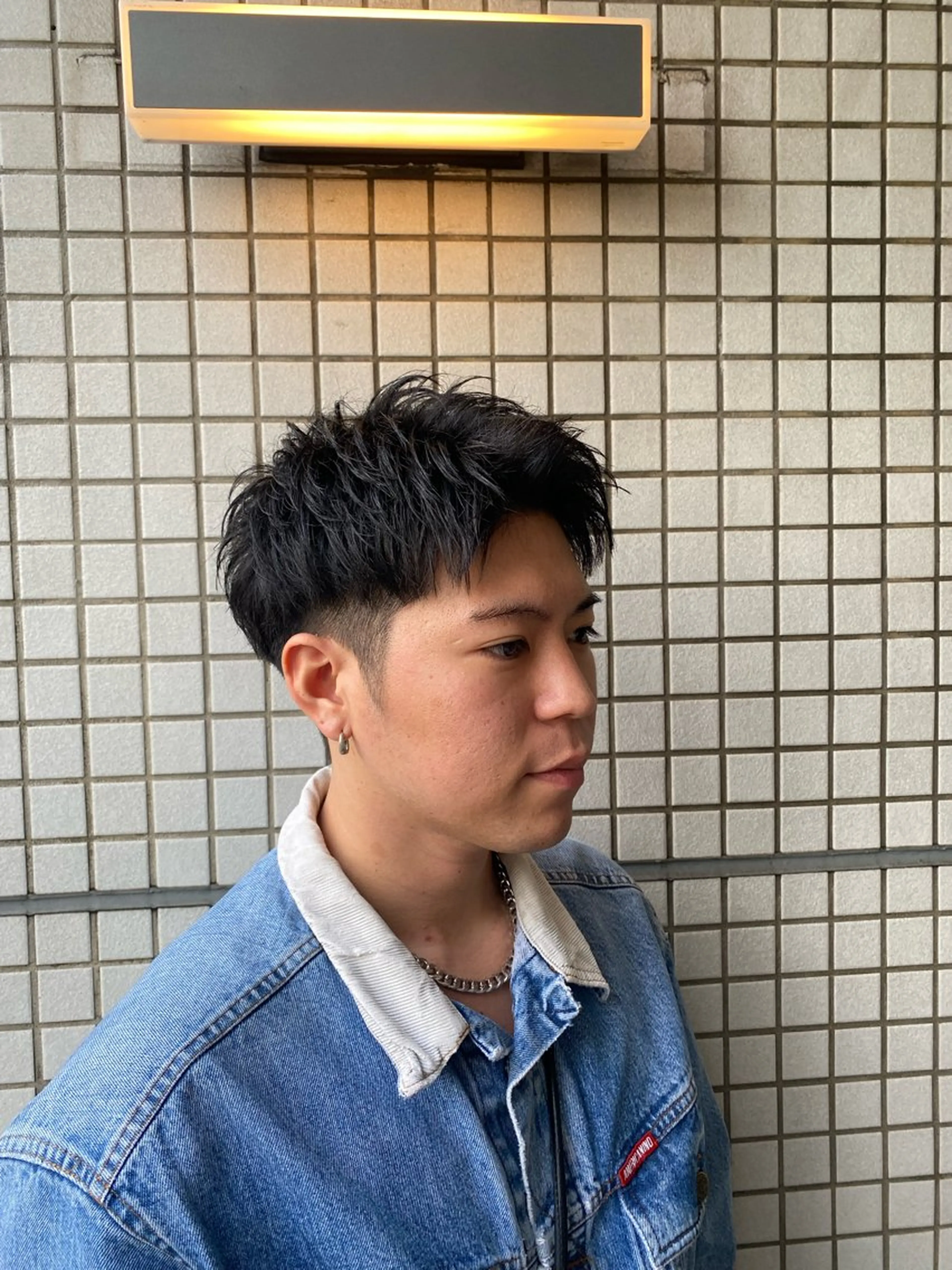 ショート メンズ アップバング ツーブロック ドルクス上野店所属・トミモト アユムのヘアスタイル