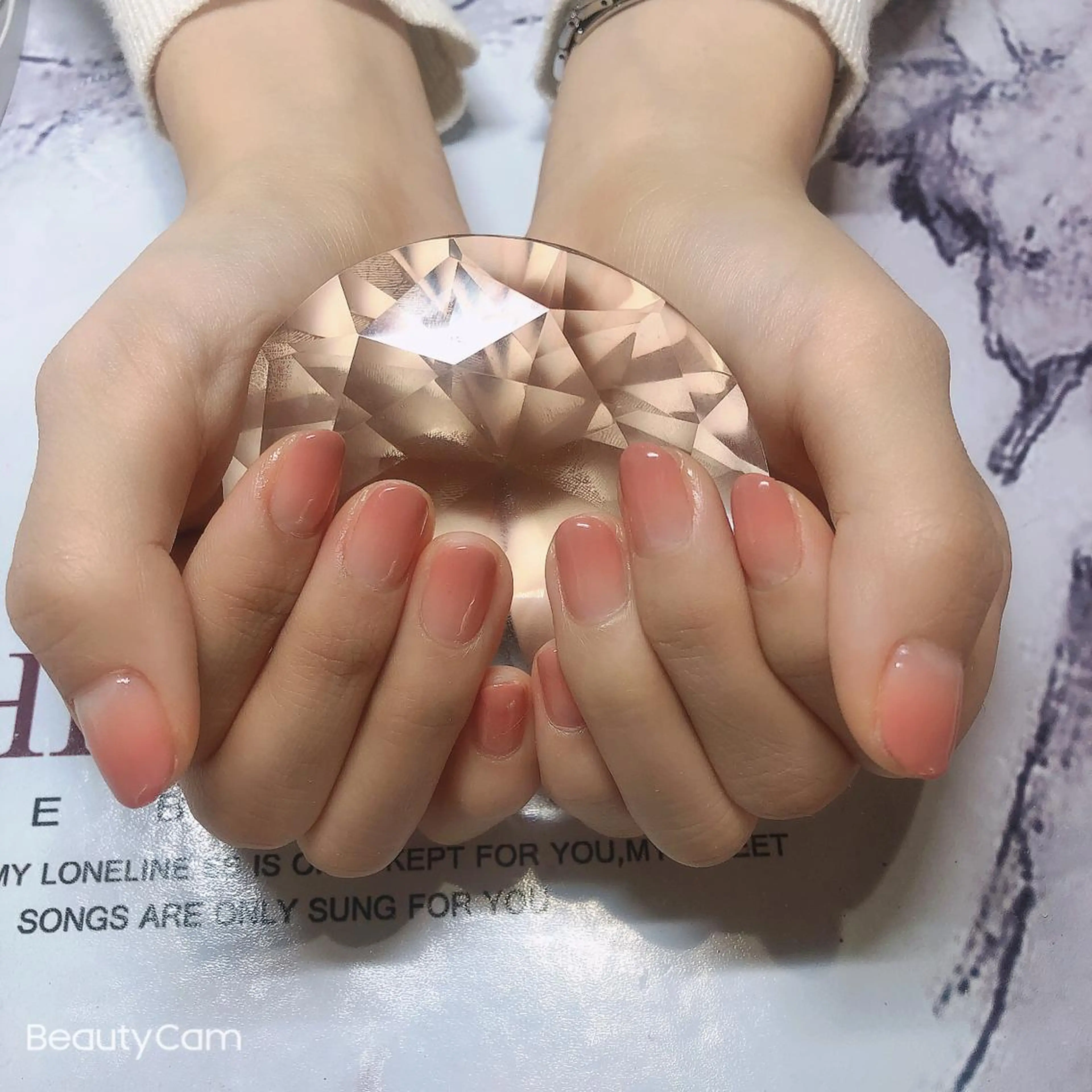 ネイル ガレンドウ 白澤 愛子のネイルデザイン