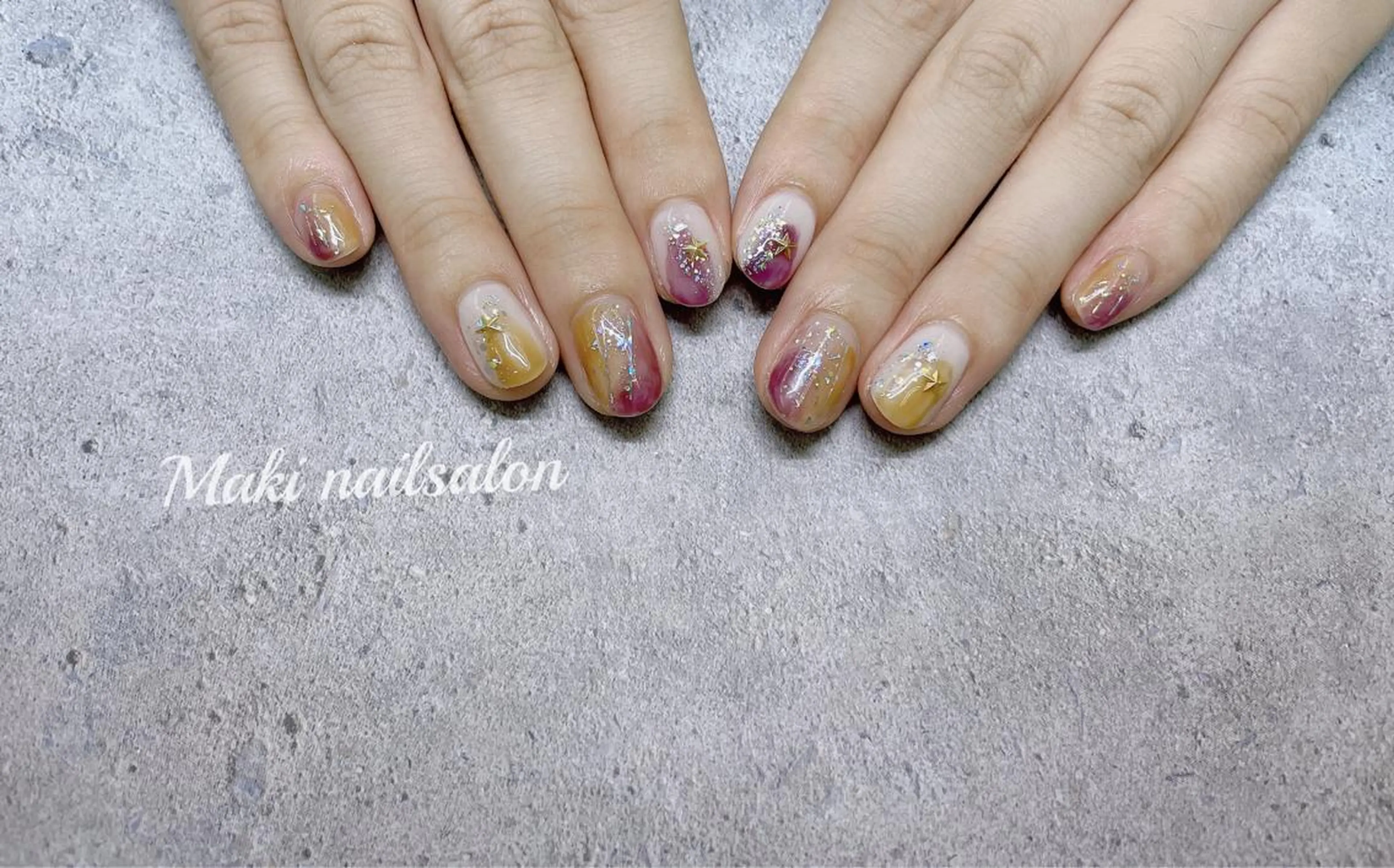 ネイル ハンドネイル マキ ネイルサロンのネイルデザイン
