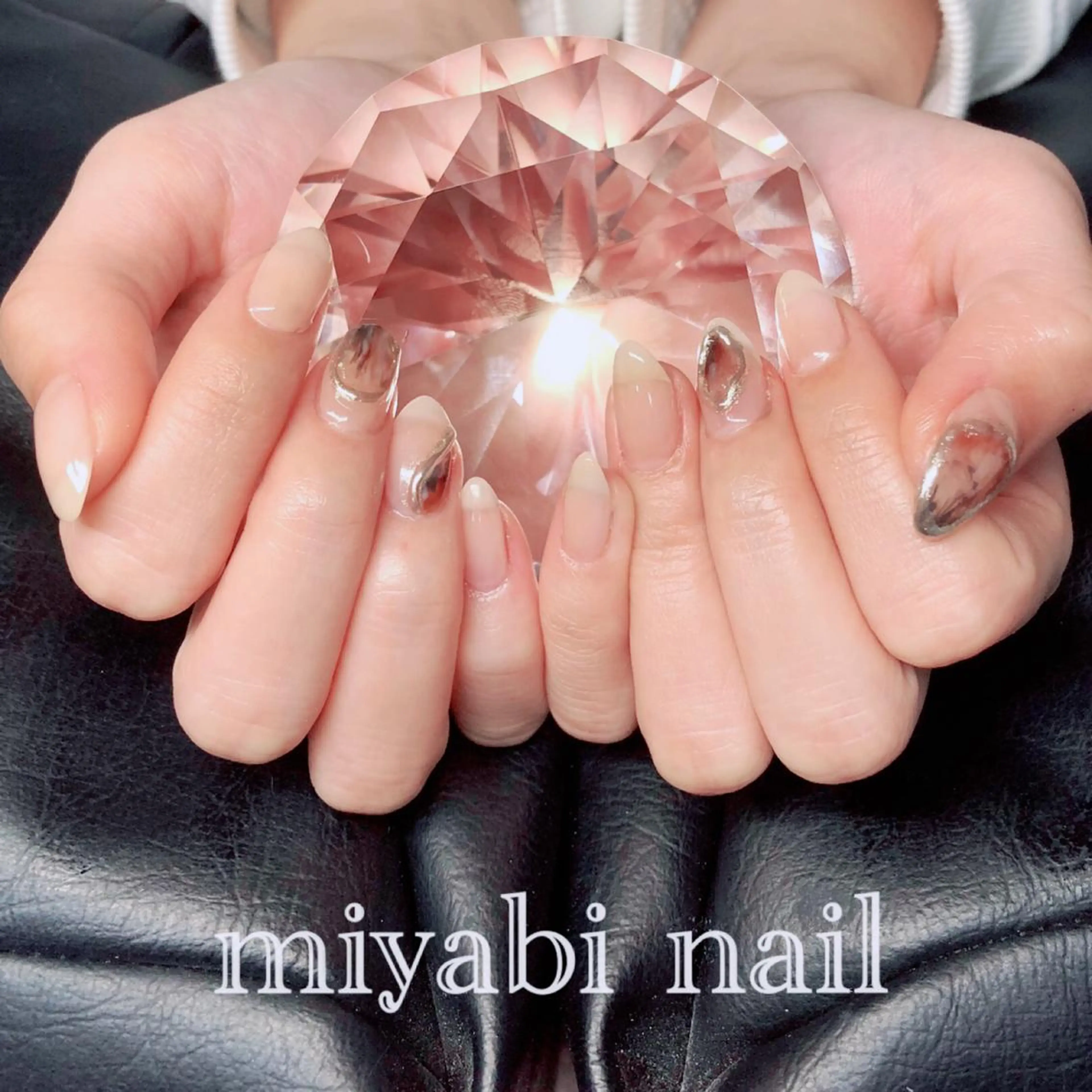 ネイル アートネイル ジェルネイル ミラーネイル 持ち込み ニュアンスネイル ハンドネイル miyabi nail 桂川駅近くのネイルデザイン