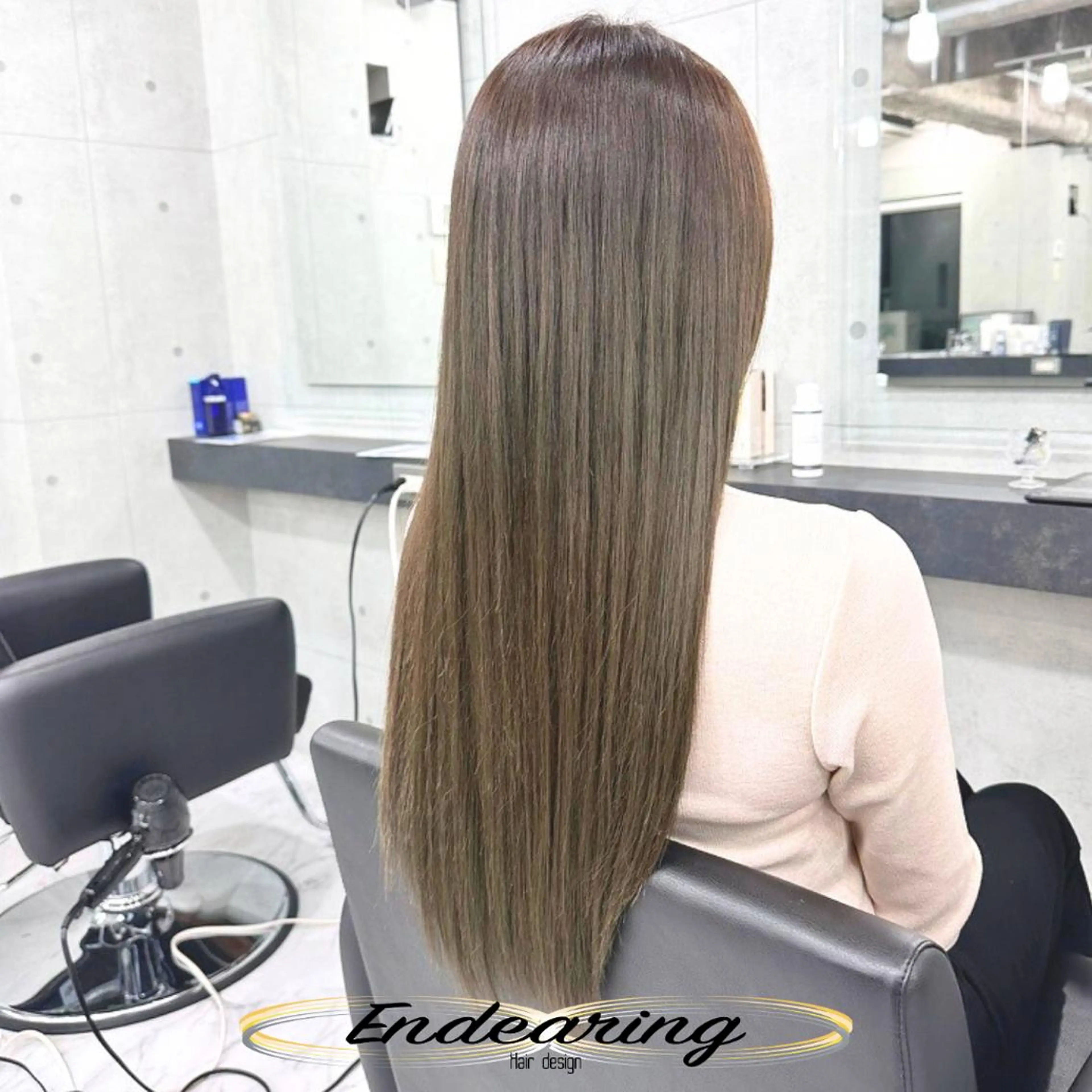 カラー ベージュカラー 透明感カラー オリーブベージュ カット ヘアカラー Endearing 銀座/レイヤーカットのヘアスタイル