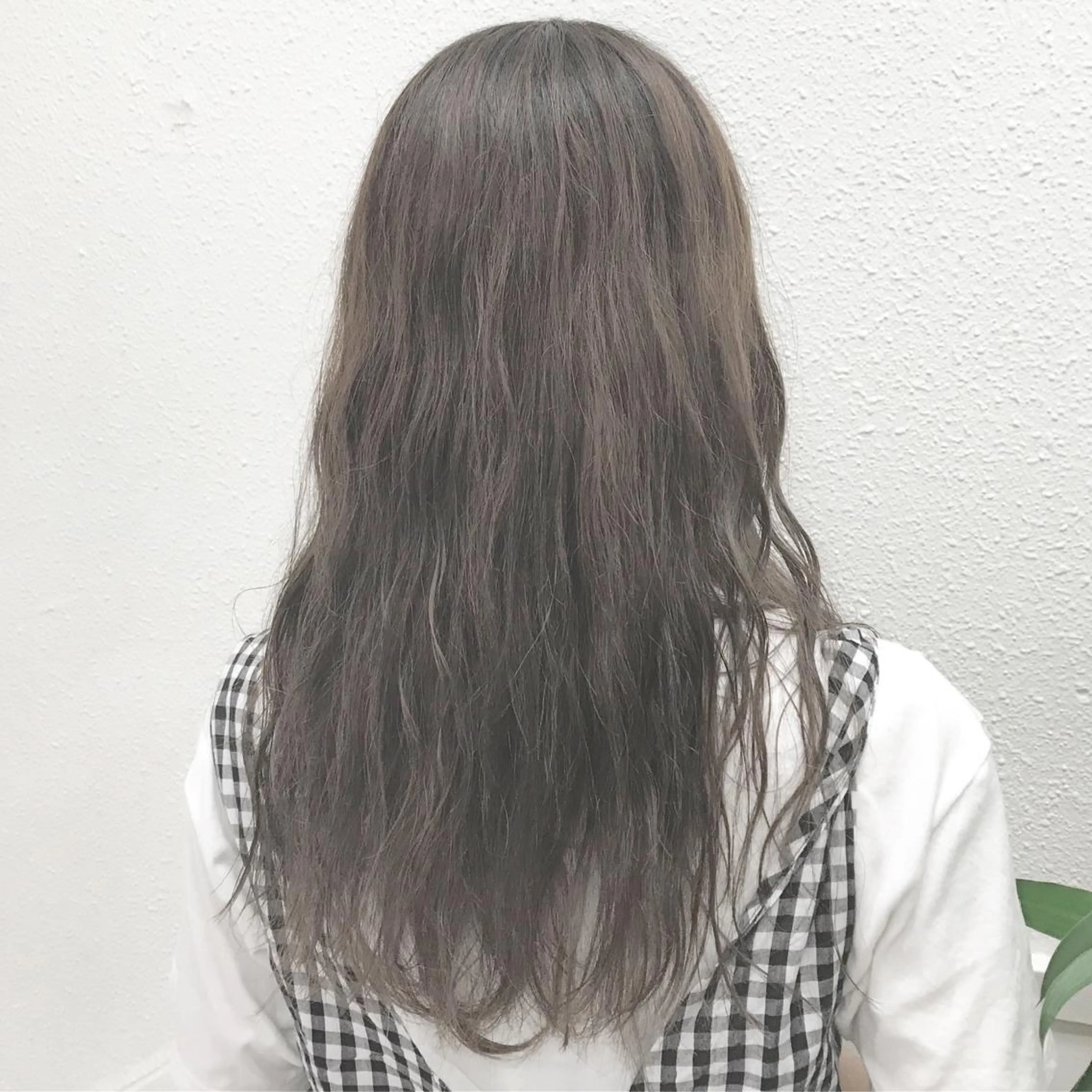 ロング カラー アッシュ ベージュカラー ブリーチ 透明感カラー ダブルカラー 韓国　縮毛矯正 髪質改善　木村のヘアスタイル