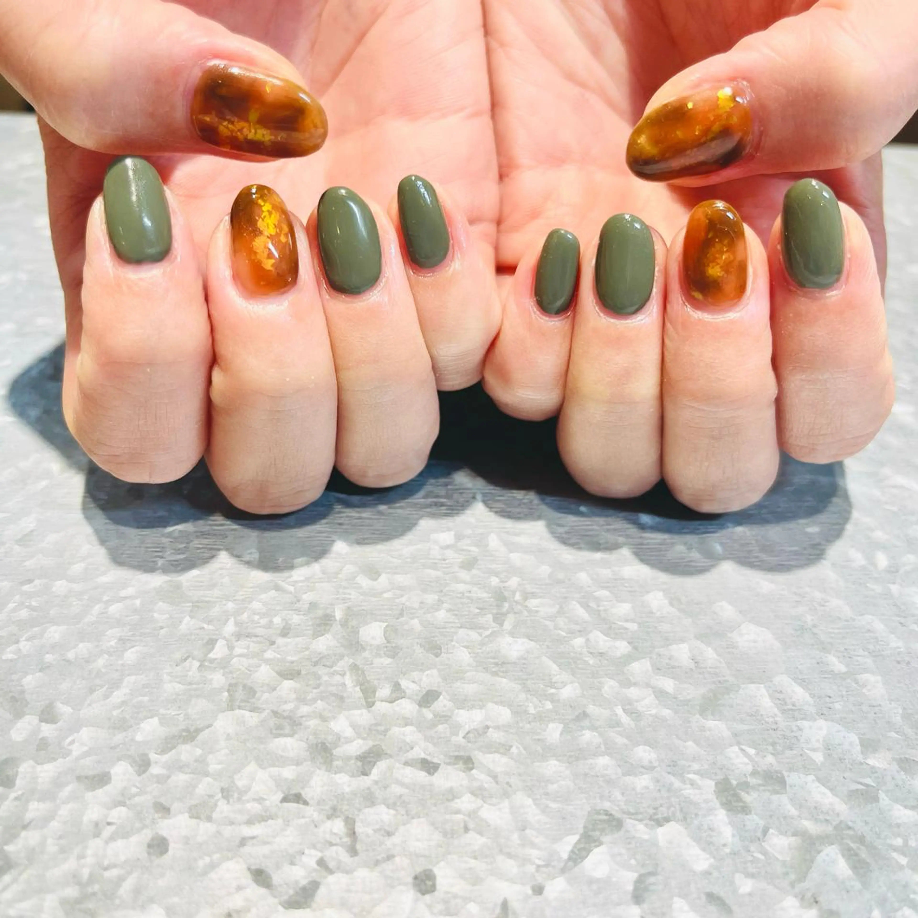 ネイル べっ甲ネイル TRAM-nail moriizumiのネイルデザイン