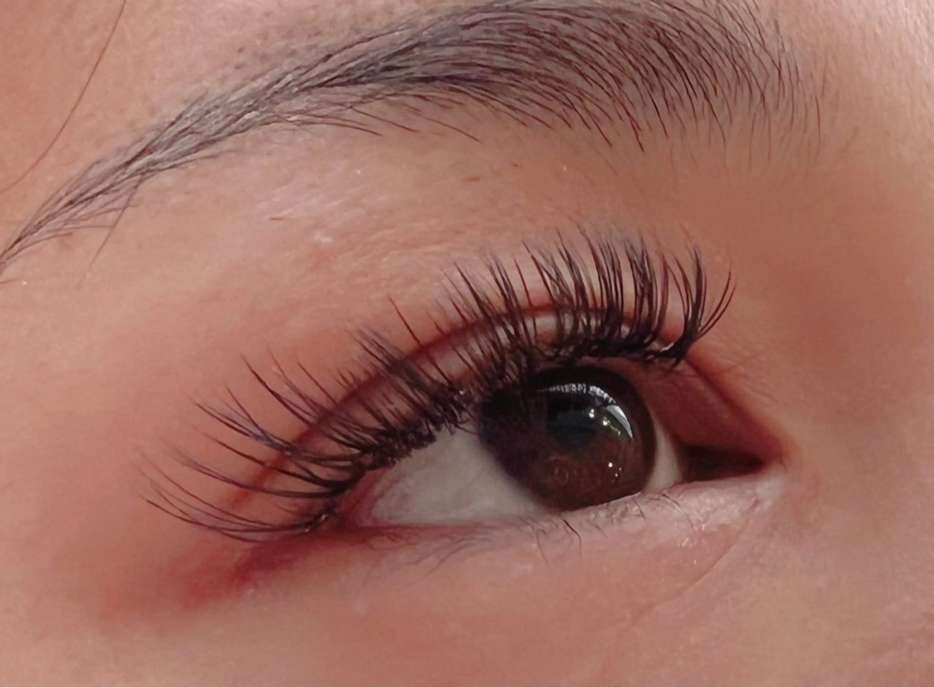 低刺激！《LEDエクステ》高持続⭐︎バインドロックorダブルフラットラッシュ100束【オフ・シャンプー・コーティング付】の写真