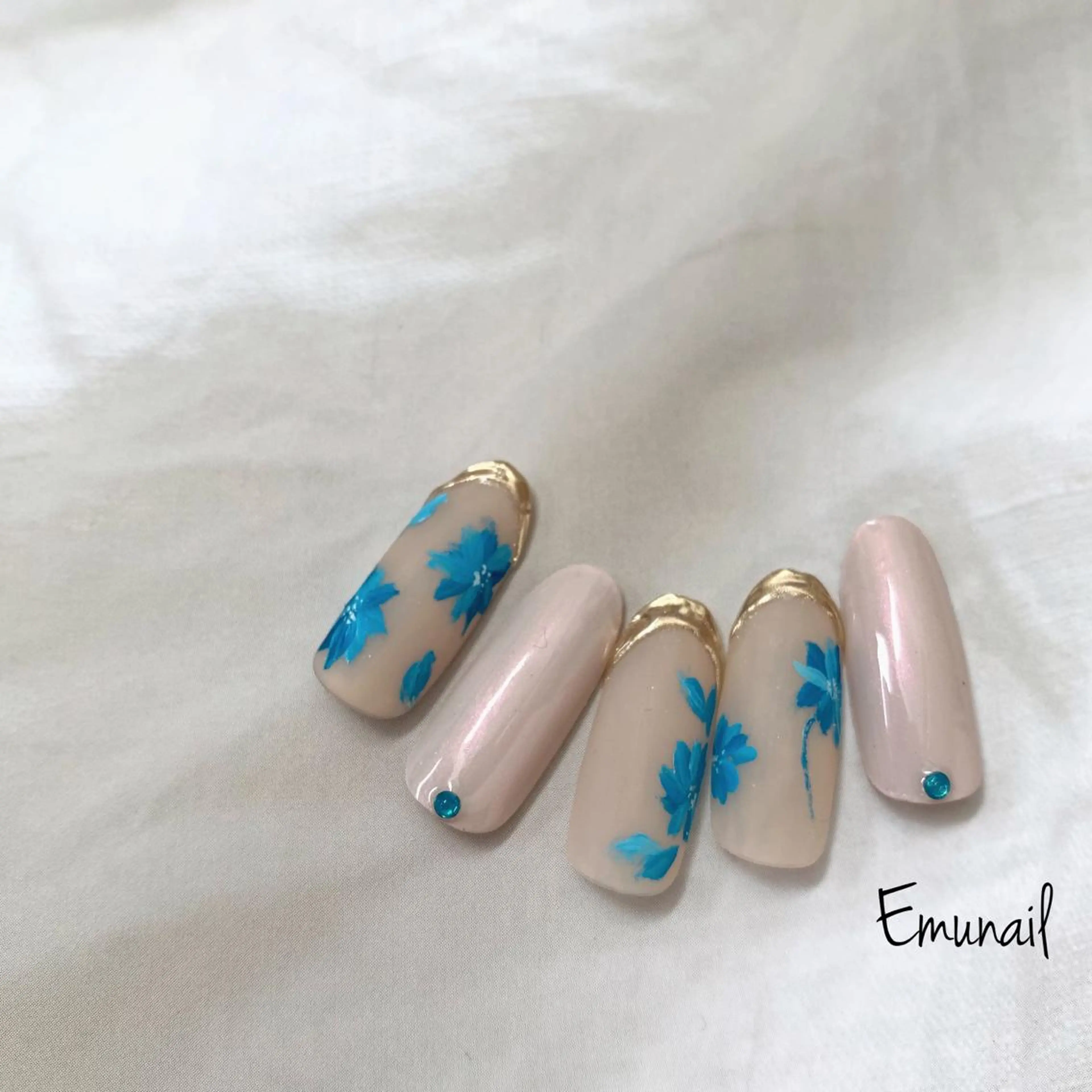 ネイル ハンドネイル Emu Nailのネイルデザイン