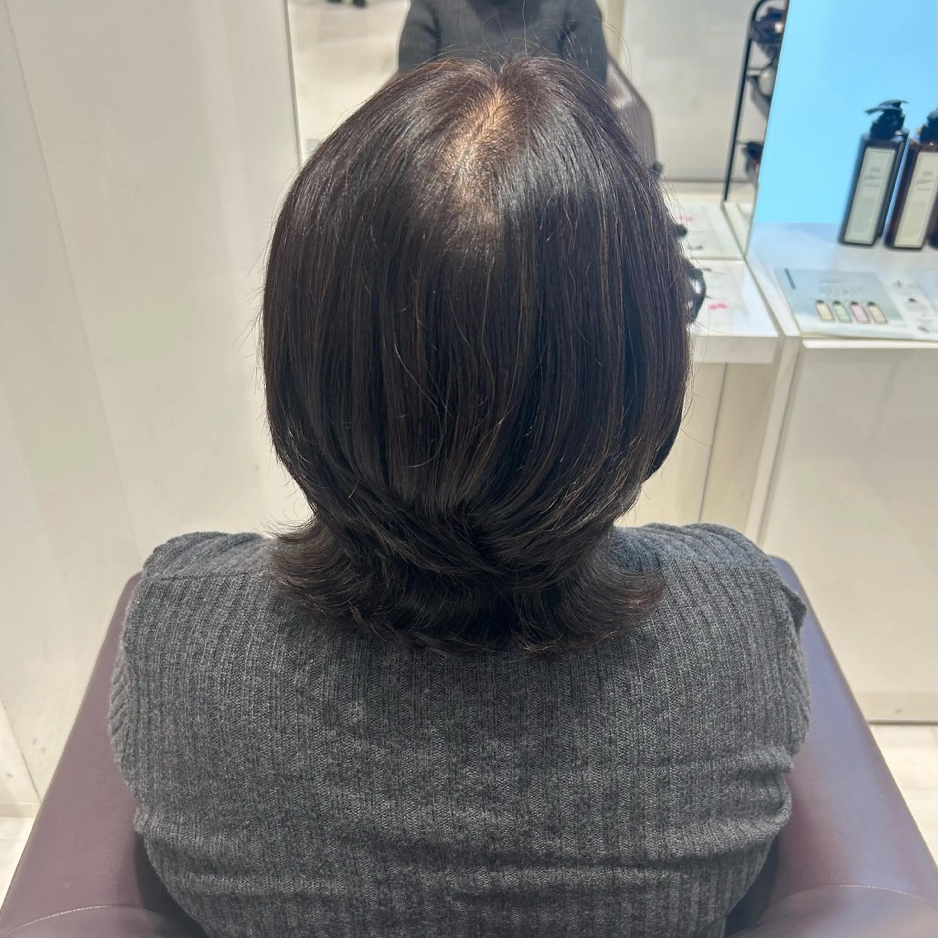 カラー re-na 🪽のヘアスタイル