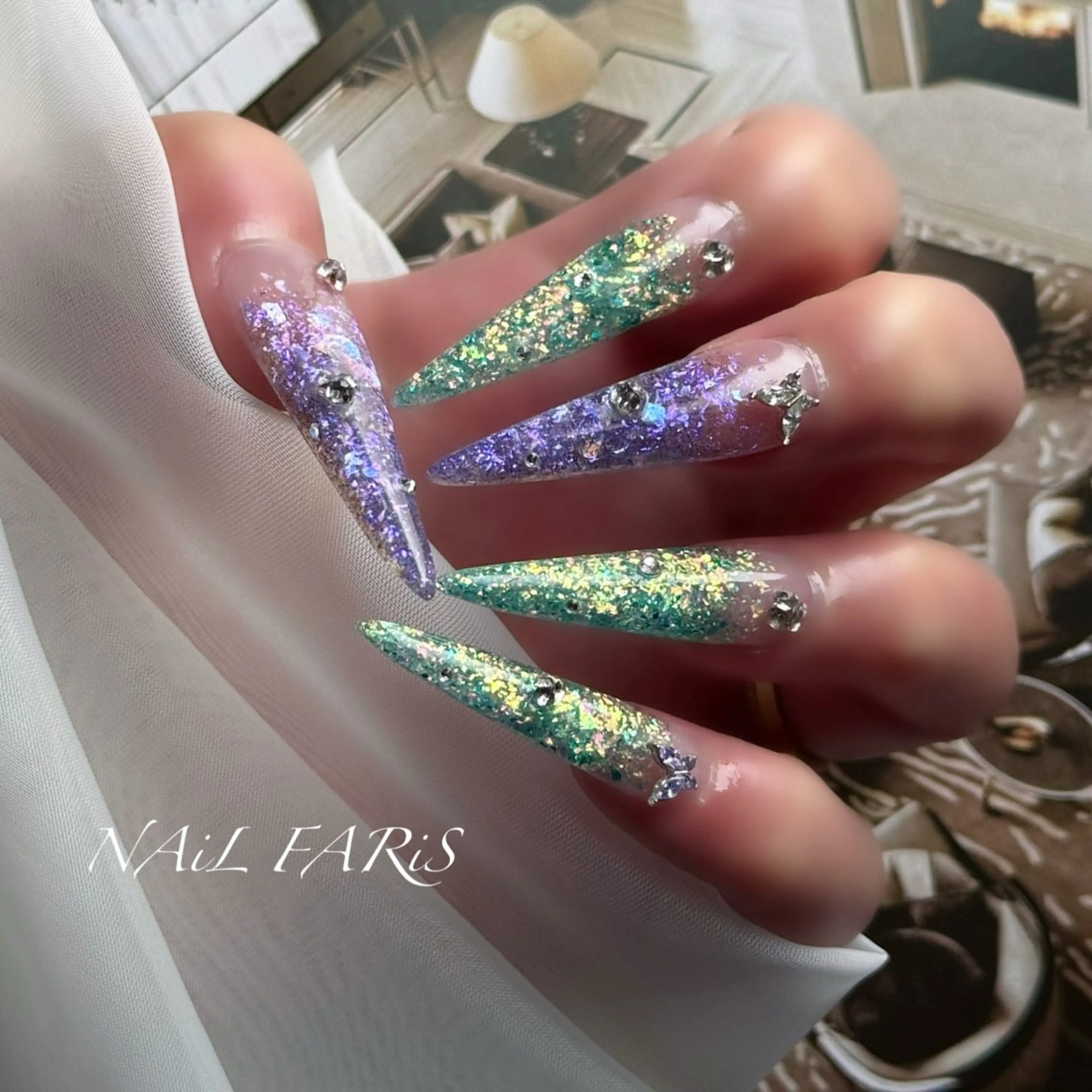 ネイル ロングネイル ハンドネイル NAiL FARiS Megのネイルデザイン