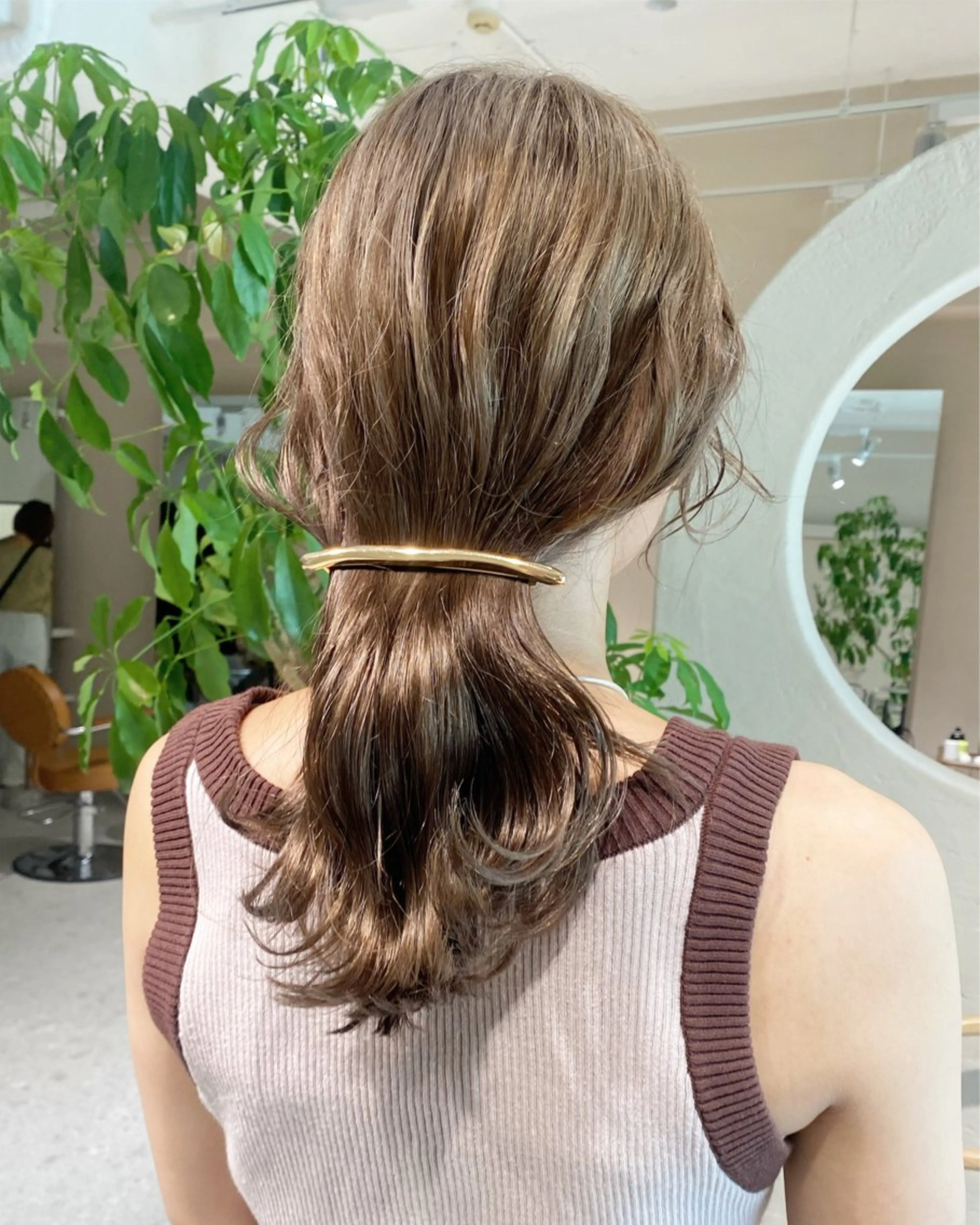 ミディアム カラー ベージュカラー ブリーチ ヘアカラー Marina/表参道 /ヘアセット/暖色のヘアスタイル