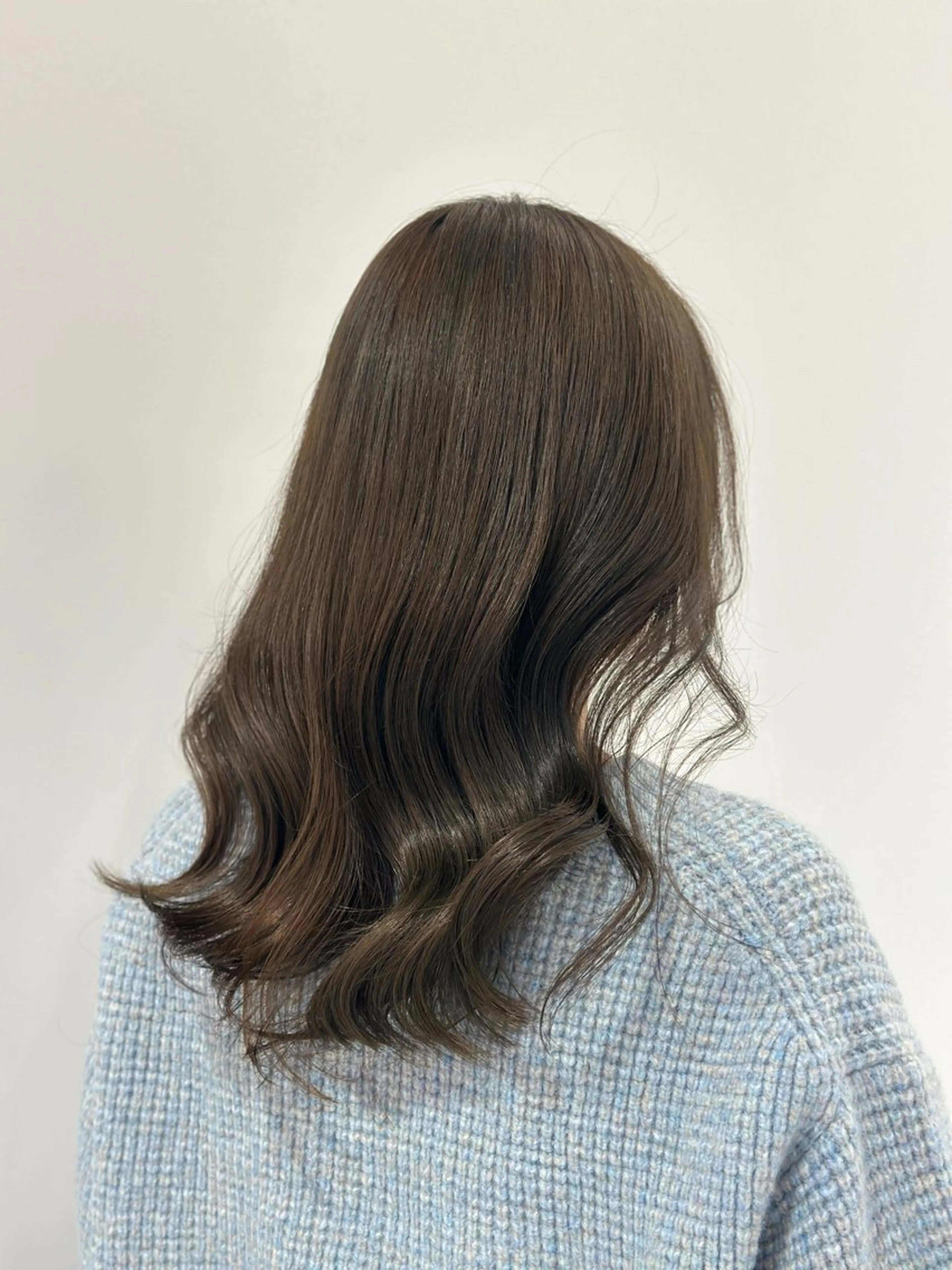 セミロング 広がり・パサつき改善 /ツヤ美髪/こうたのヘアスタイル